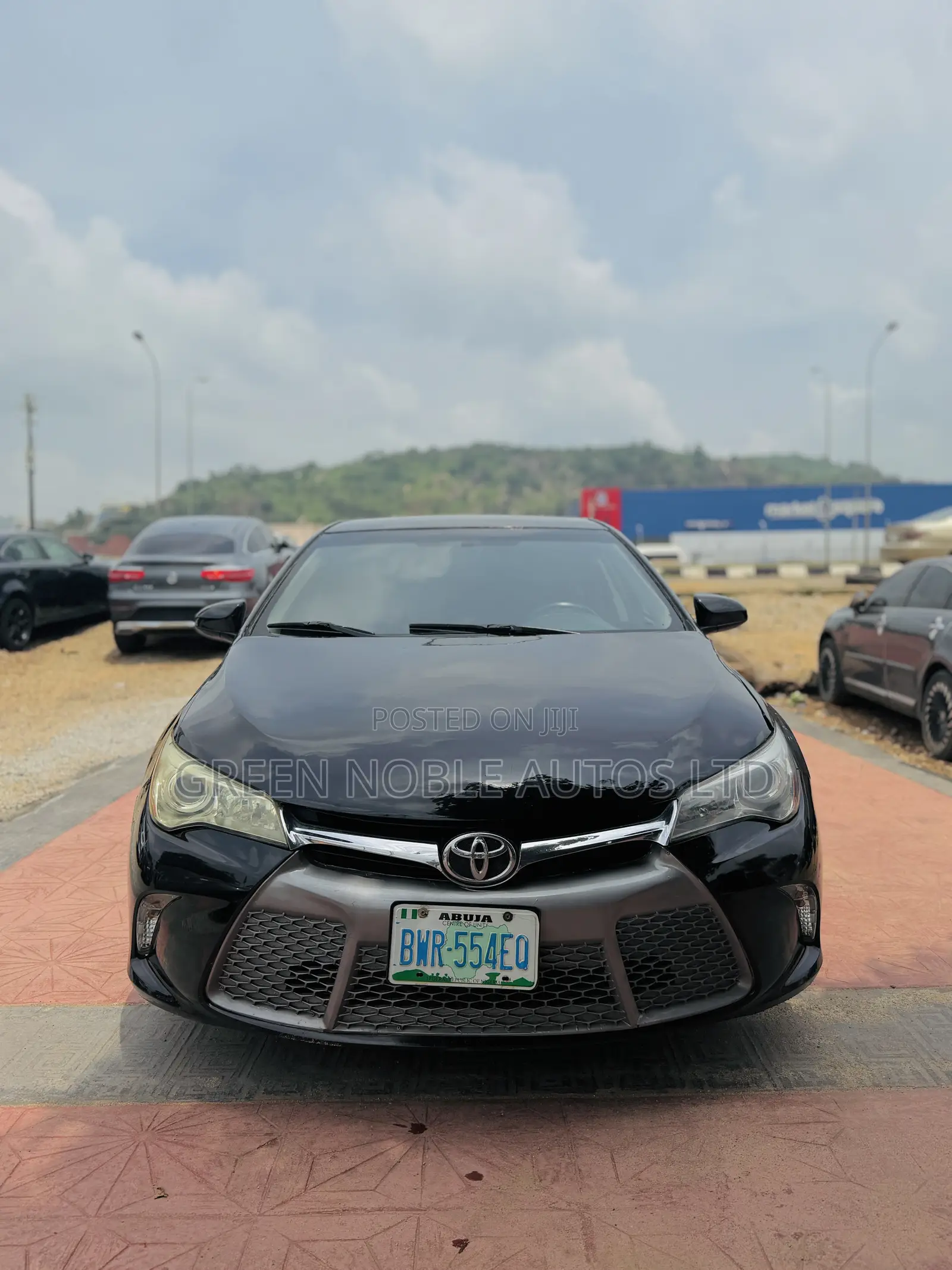 Toyota Camry SE 4dr Sedan (2.5L 4cyl 6A) 2016 Black