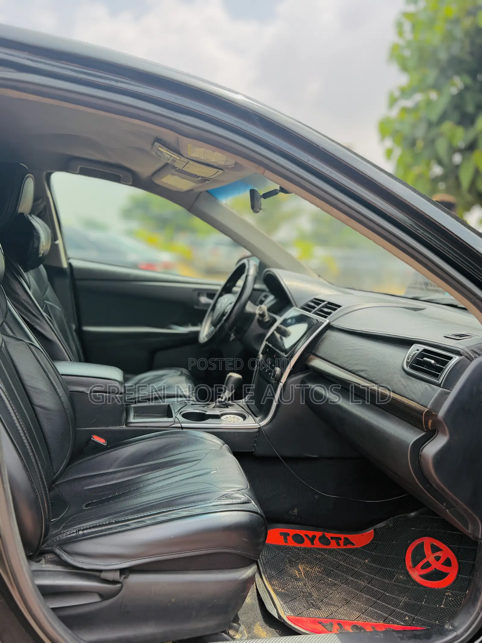 Toyota Camry SE 4dr Sedan (2.5L 4cyl 6A) 2016 Black