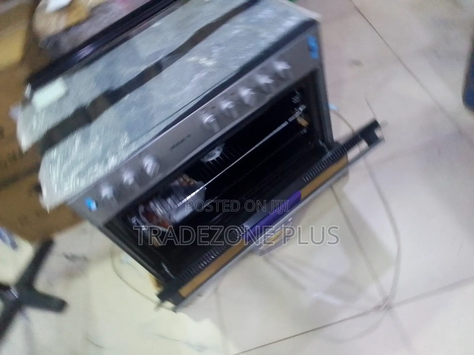 Maxi F9E42G2 Gas Cooker and Hot Plate Basic Grey