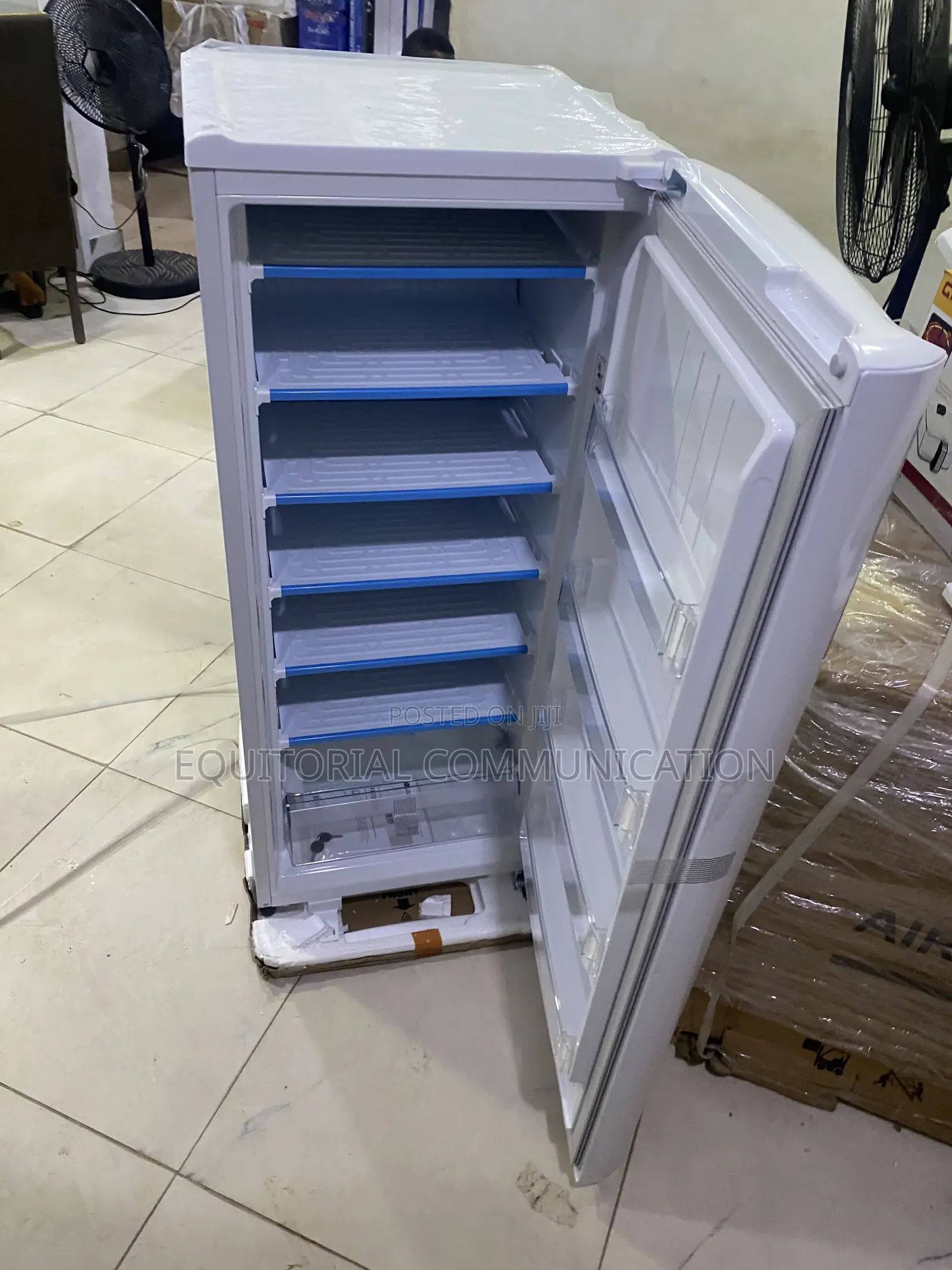 LG Gn-304sqbr 168l Upright Freezer