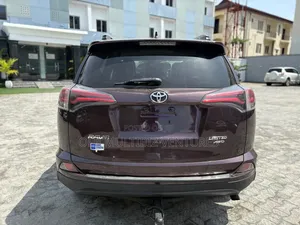 Toyota RAV4 2018 Burgundy