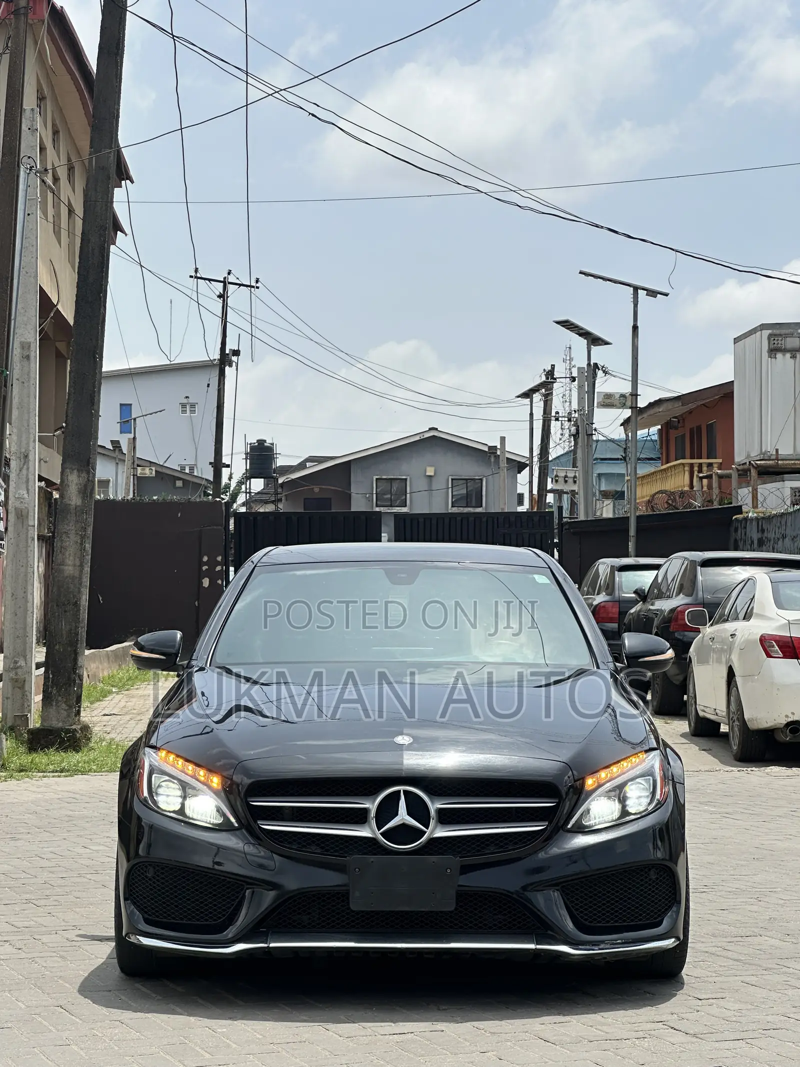 Mercedes-Benz C300 Luxury 4dr AWD 4Matic Sedan (2.0L 4cyl 7A) 2015