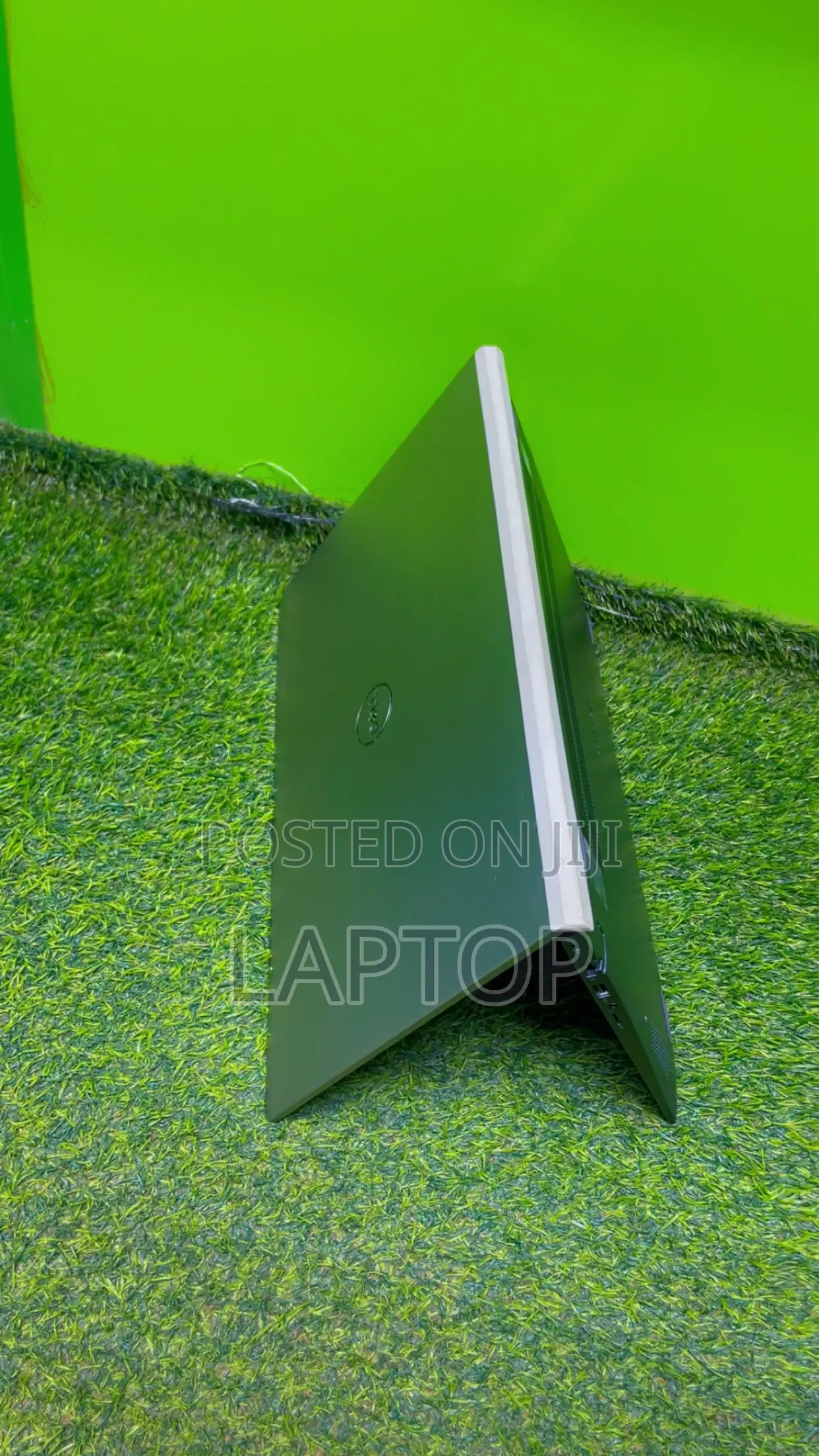 Laptop Dell Vostro 15 5520 16GB Intel Core i3 SSD 512GB