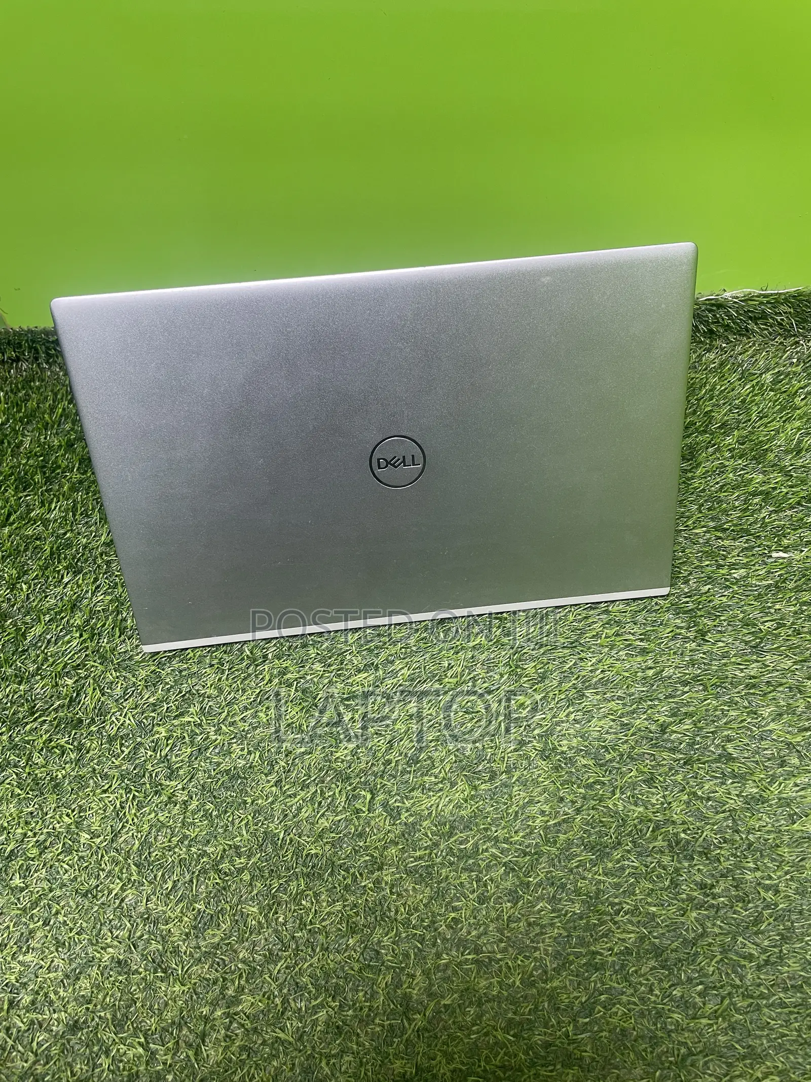 Laptop Dell Vostro 15 5520 16GB Intel Core i3 SSD 512GB