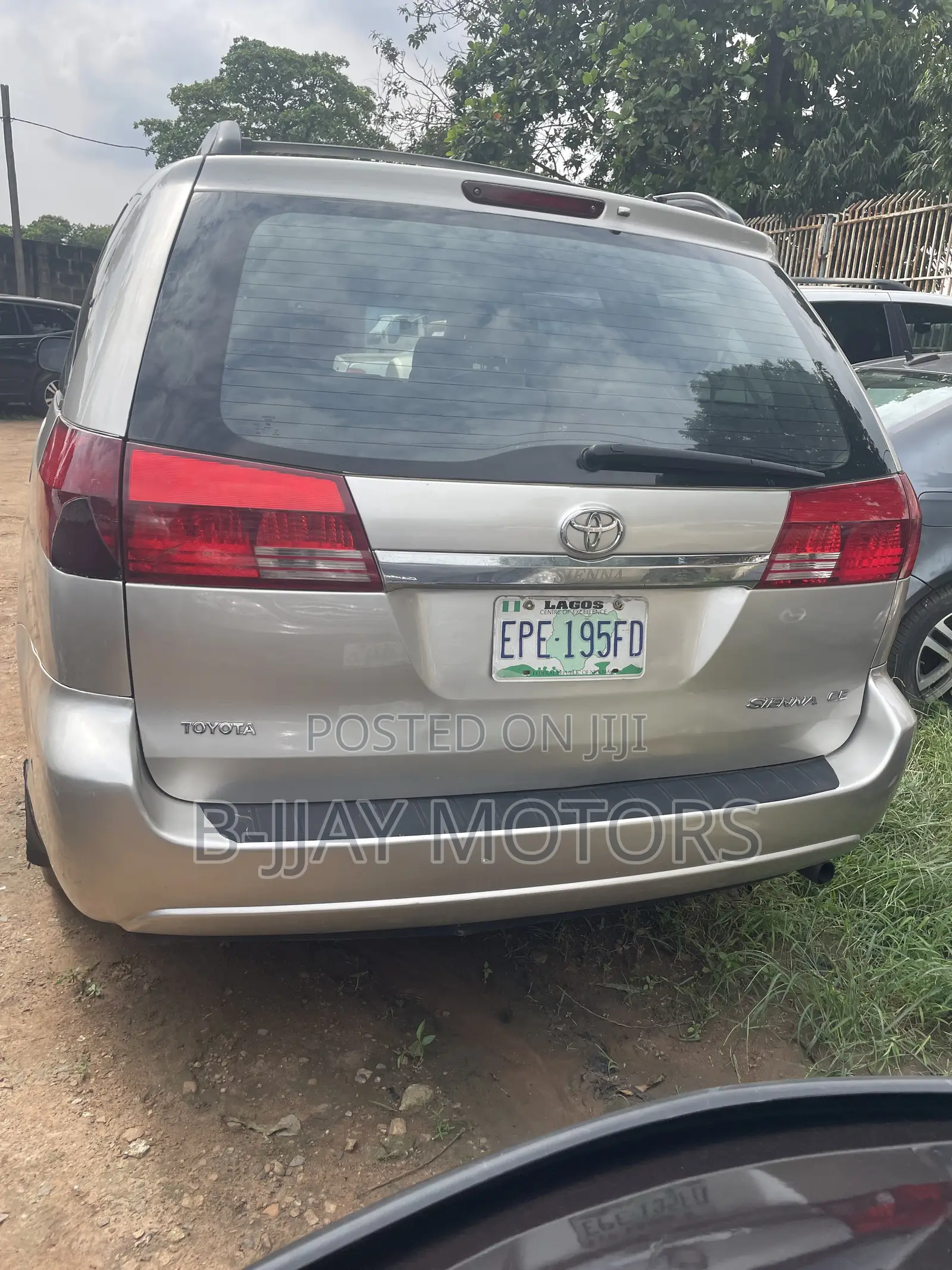 Toyota Sienna LE AWD 2005 Silver