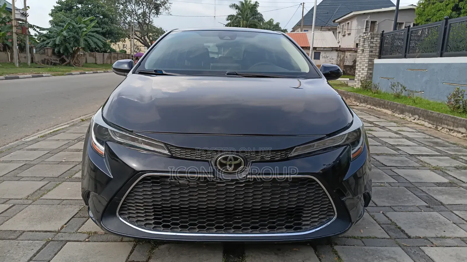 Toyota Corolla XLE 2020 Matt Black