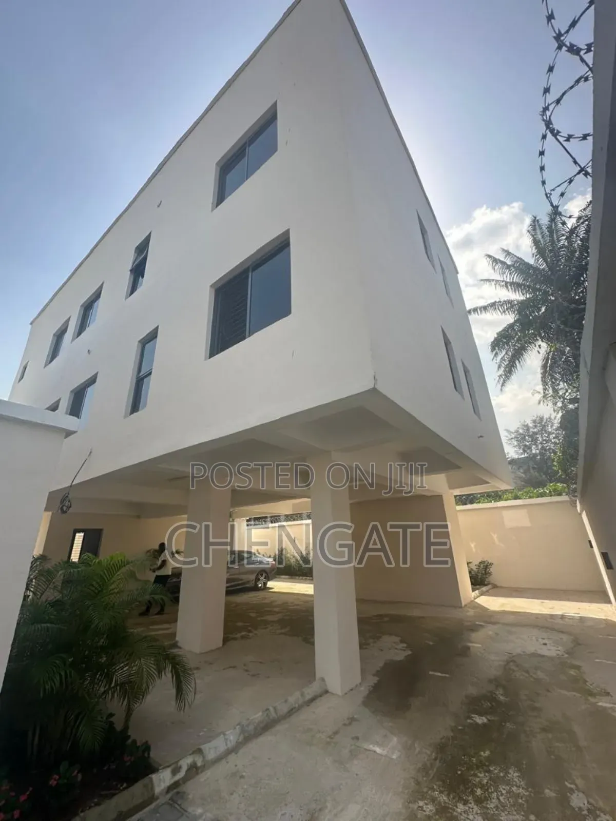 1bdrm Apartment in Parkview Estate for sale
