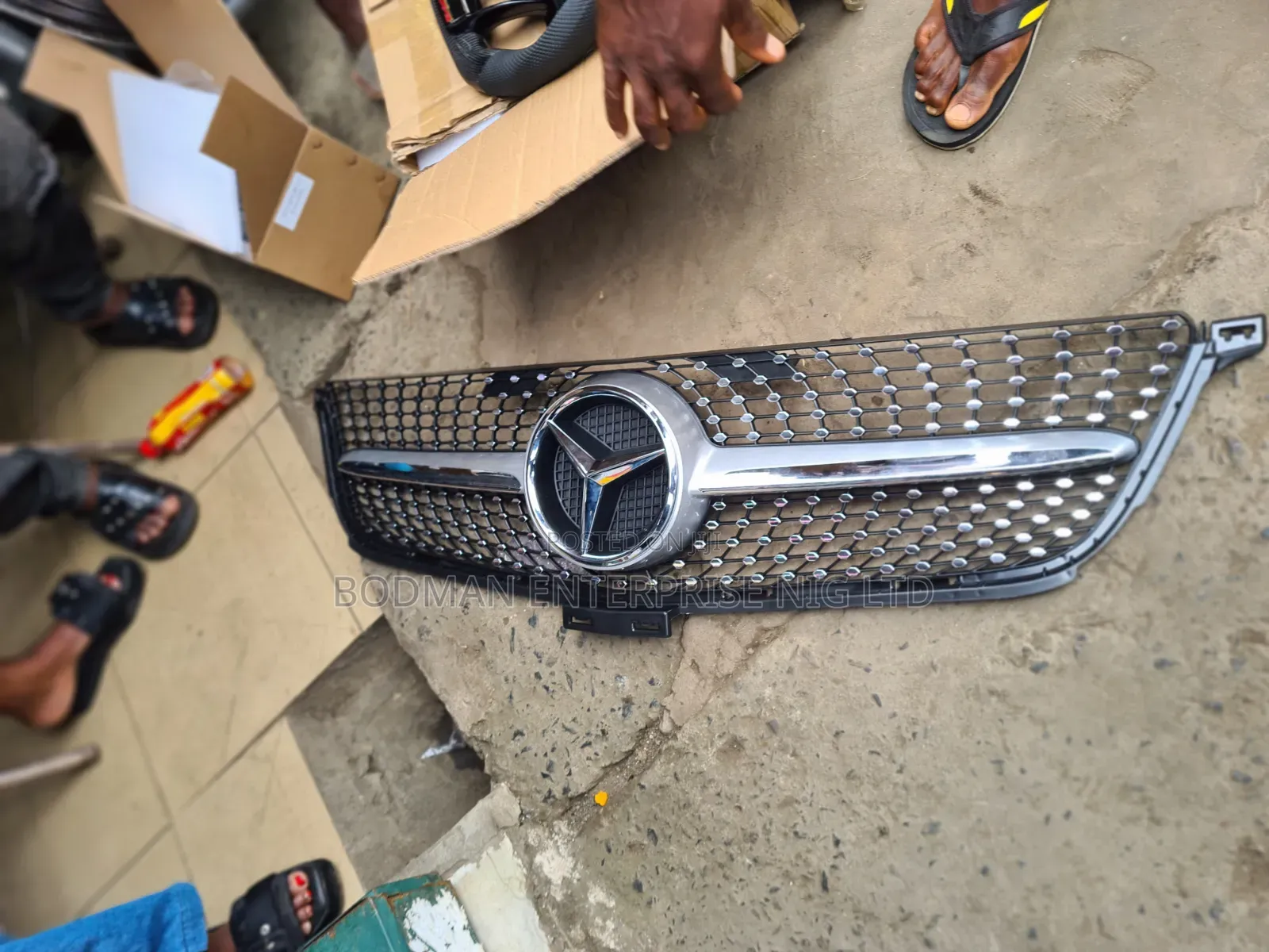 Front Grille Mercedes Benz ML 164,166 $# at ×