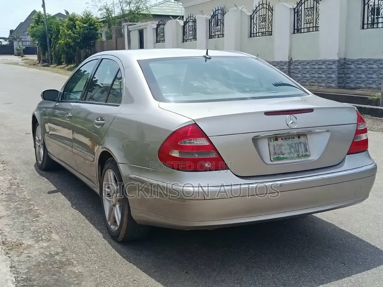 Mercedes-Benz E350 2005 Silver