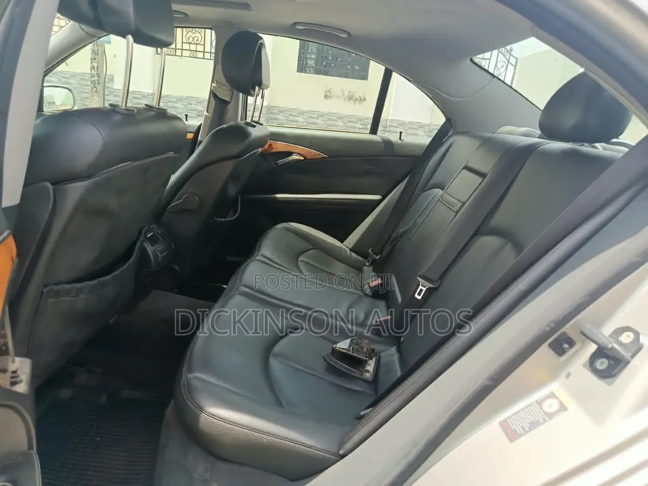 Mercedes-Benz E350 2005 Silver