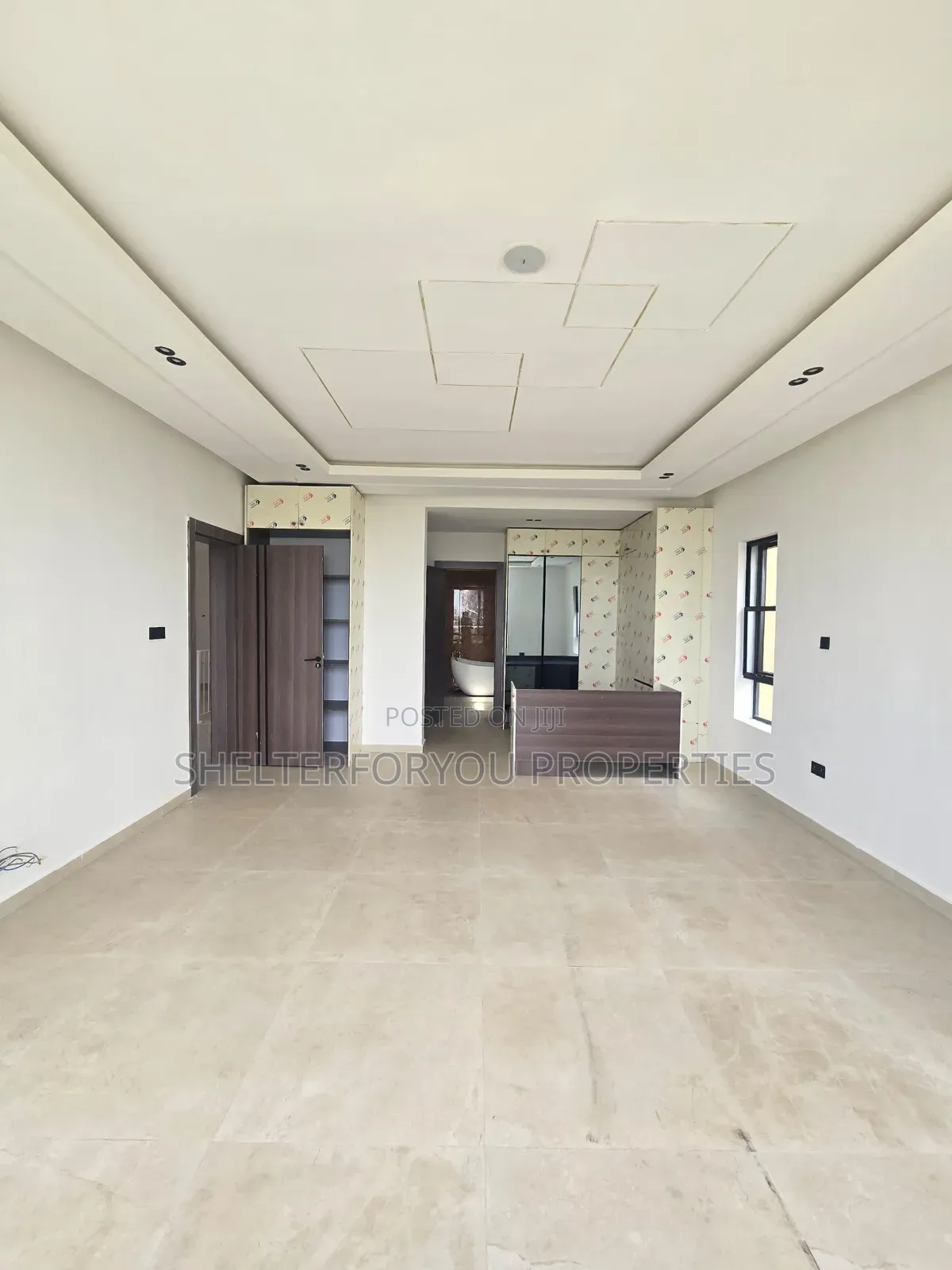 5bdrm Duplex in Osapa london for sale