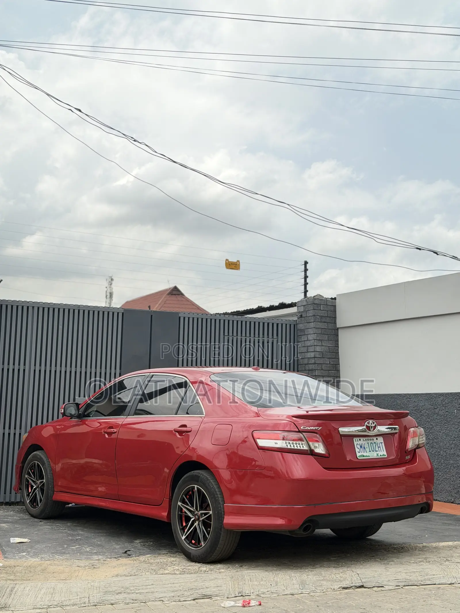 Toyota Camry SE V6 4dr Sedan (3.5L 6cyl 6A) 2011 Red