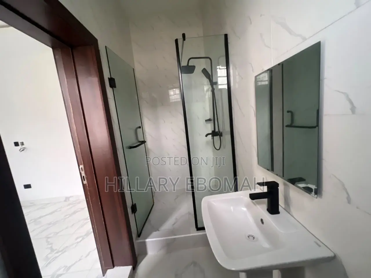 3bdrm Maisonette in Agungi Lekki for sale