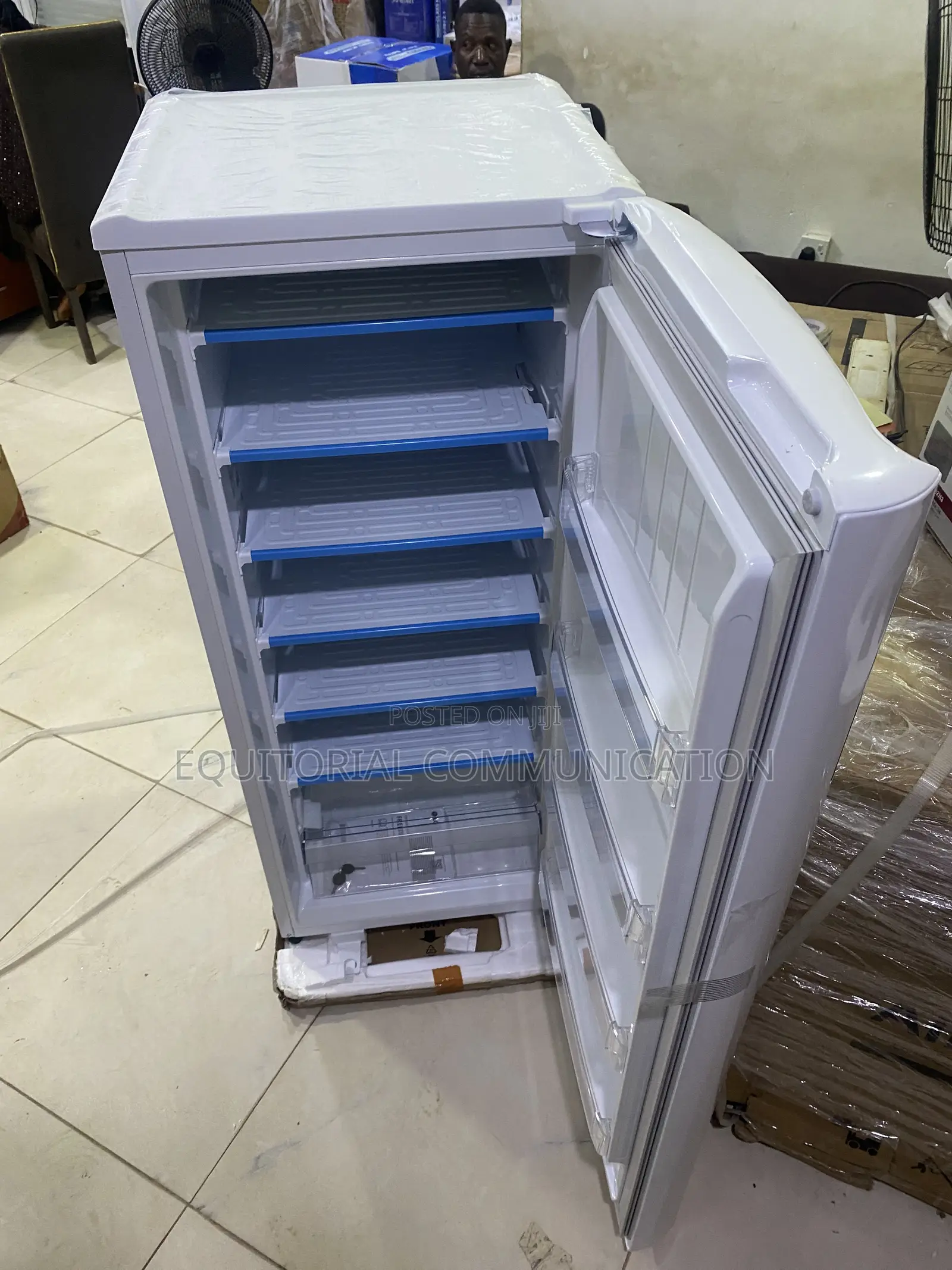 LG 168L Upright Freezer for Home Use GN-304SQBR
