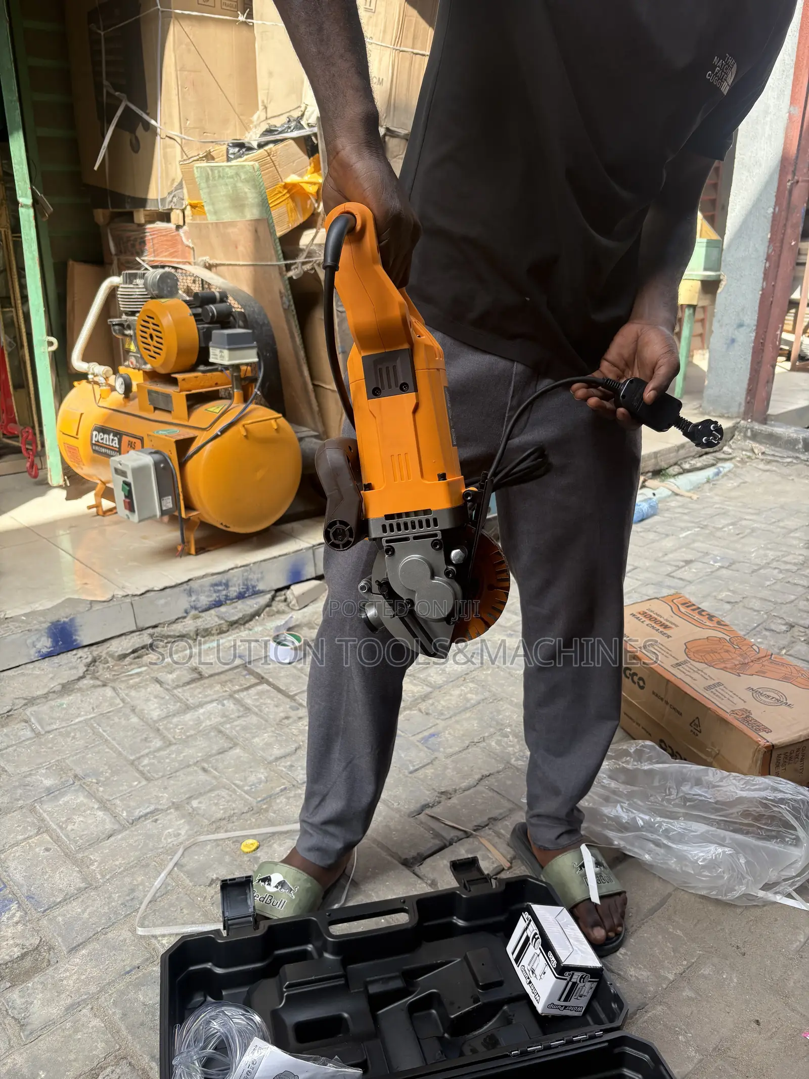 Wall Chaser Machine