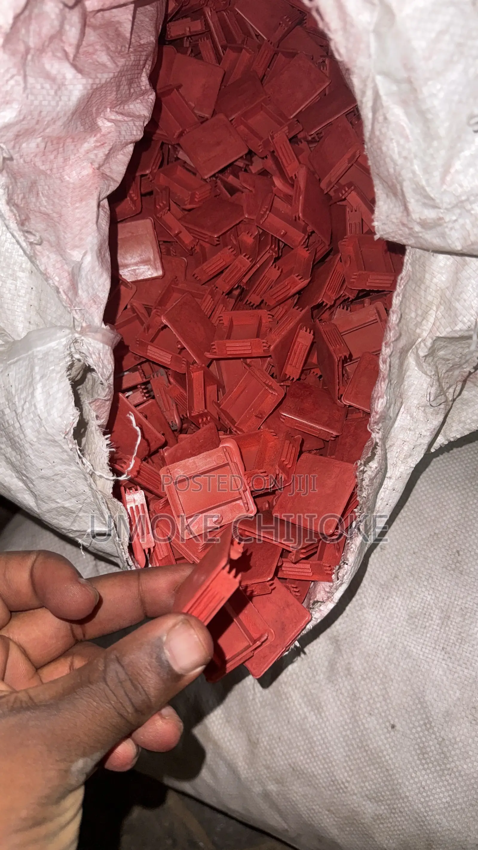 41x21 Unistrut Channel End Caps – Plastic Strut Covers