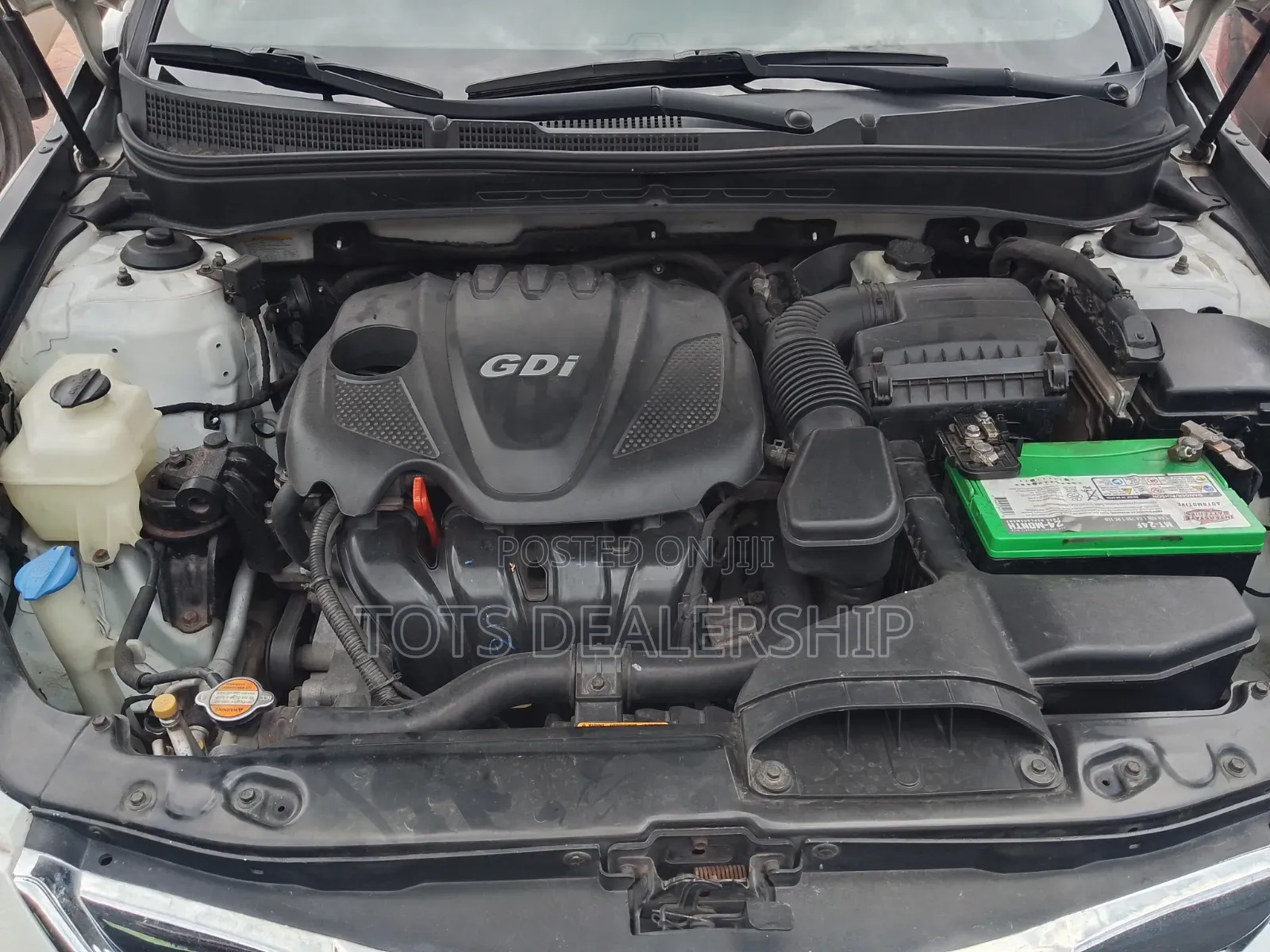 Hyundai Sonata Limited Sedan FWD (2.4L 4cyl 6A) 2012 White