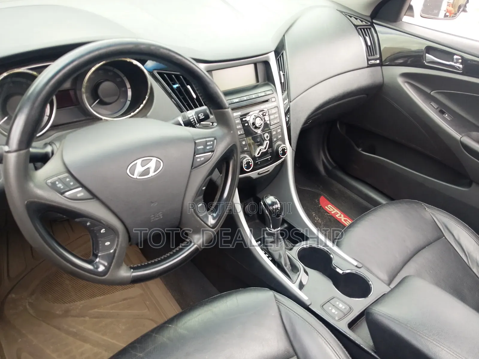 Hyundai Sonata Limited Sedan FWD (2.4L 4cyl 6A) 2012 White