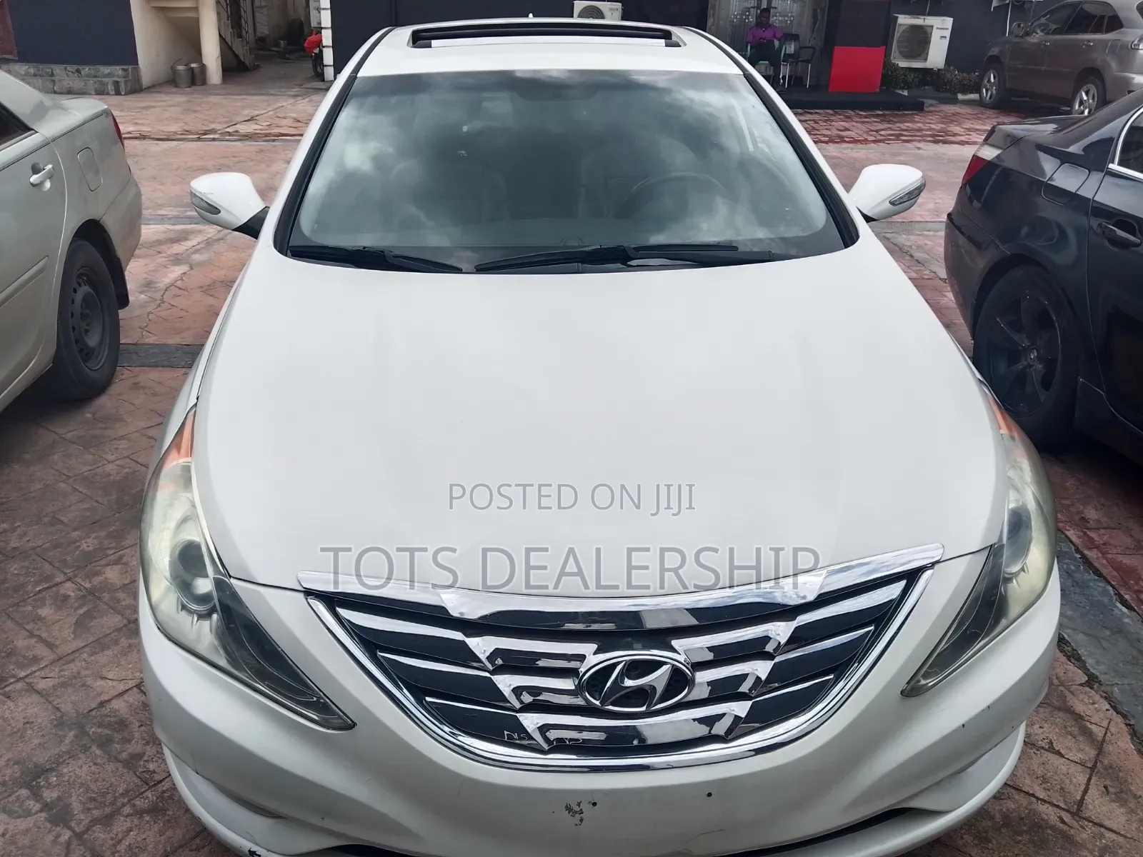 Hyundai Sonata Limited Sedan FWD (2.4L 4cyl 6A) 2012 White