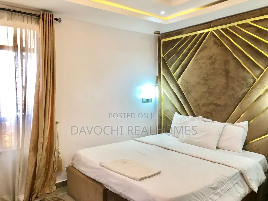 3bdrm Apartment in Lekki Phase 1 for rent