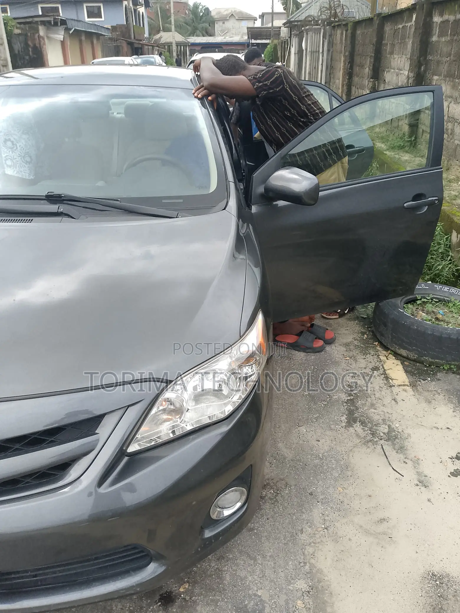 Car Tracker Installation