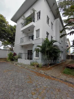 3bdrm Apartment in Royal Garden, VGC / Ajah for rent