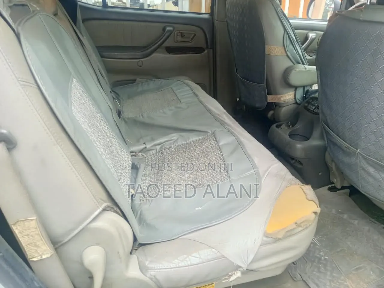 Toyota Sequoia 2002 Silver