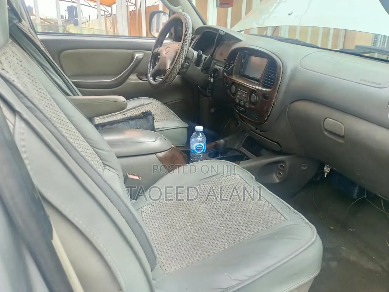 Toyota Sequoia 2002 Silver
