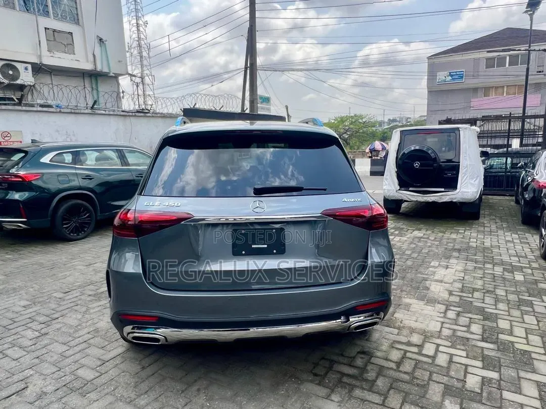 New Mercedes-Benz GLE-Class 2025 Gold