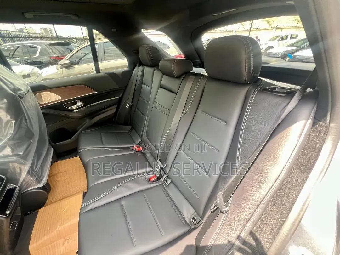 New Mercedes-Benz GLE-Class 2025 Gold