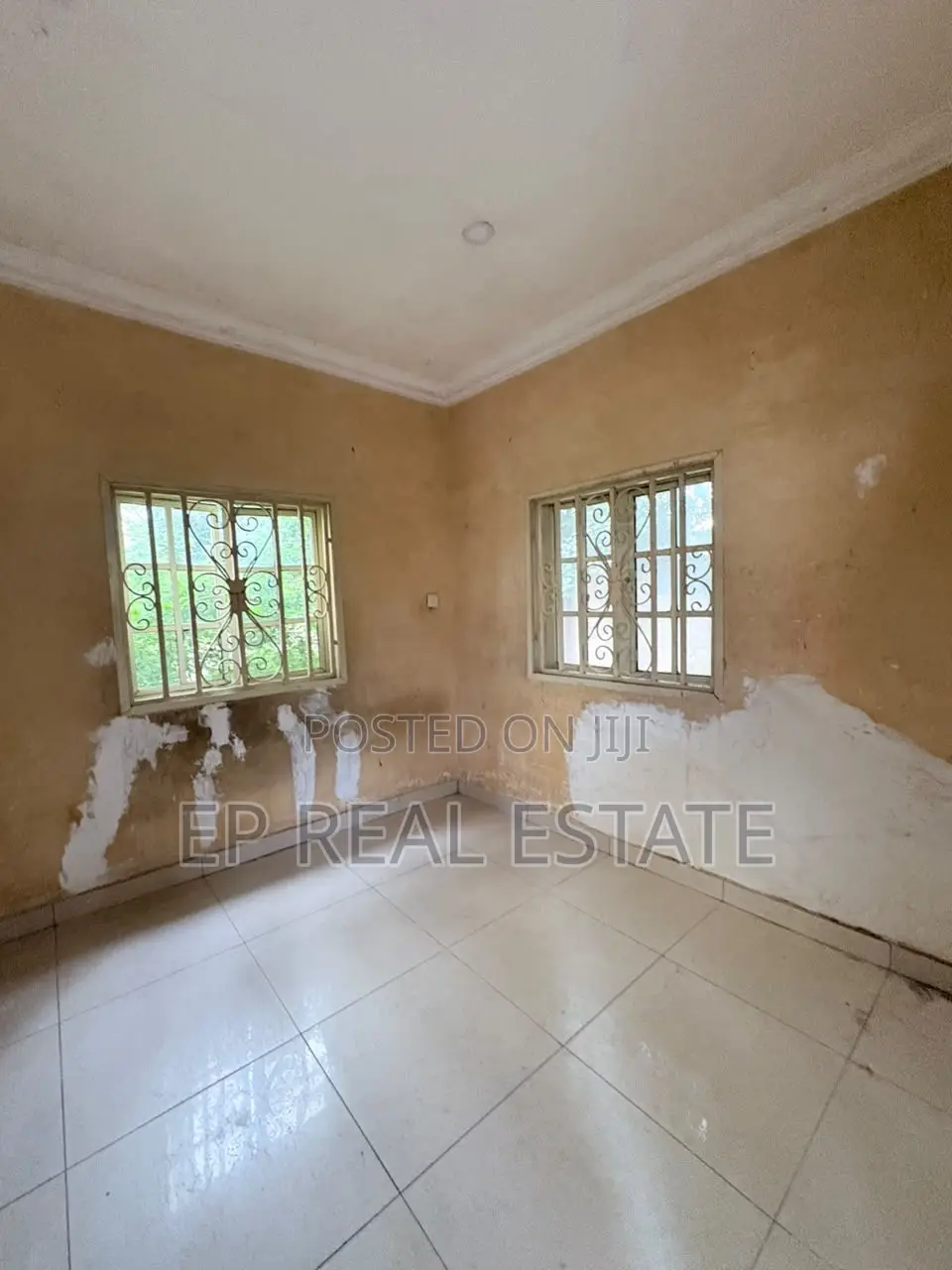 4bdrm Duplex in Apo District for sale