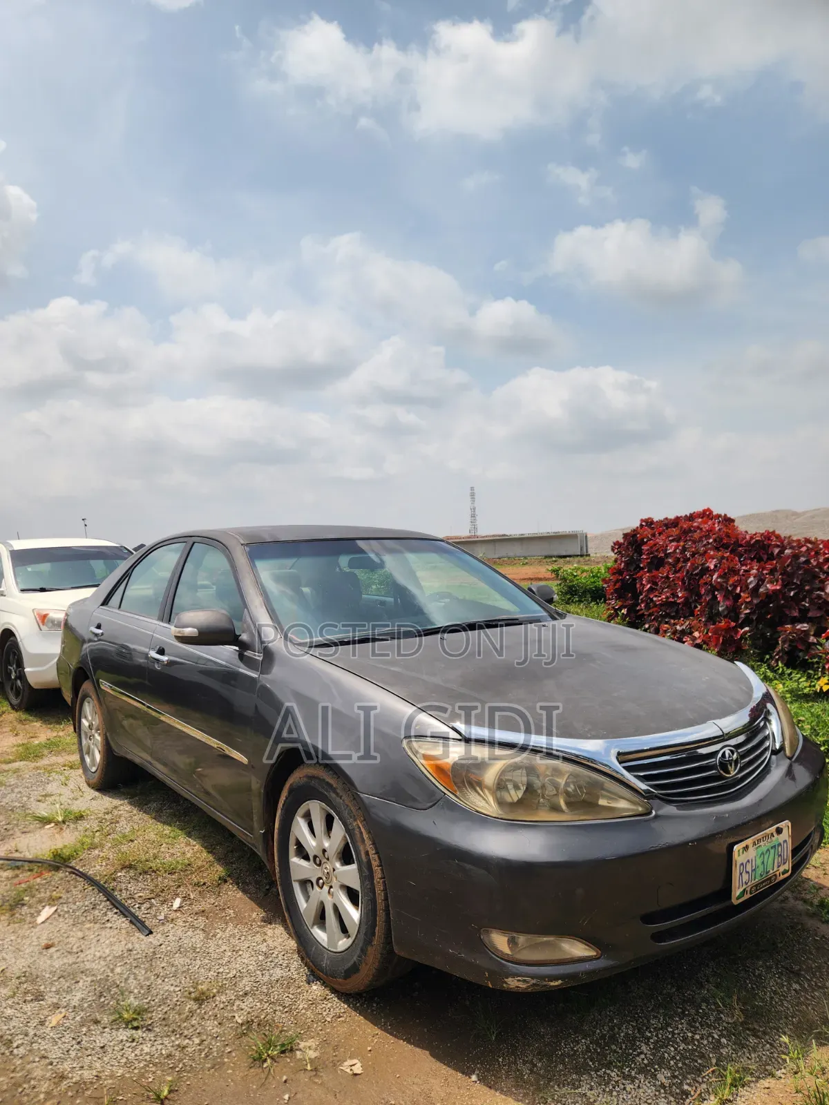 Toyota Camry LE 4dr Sedan (2.4L 4cyl 5M) 2003 Gray