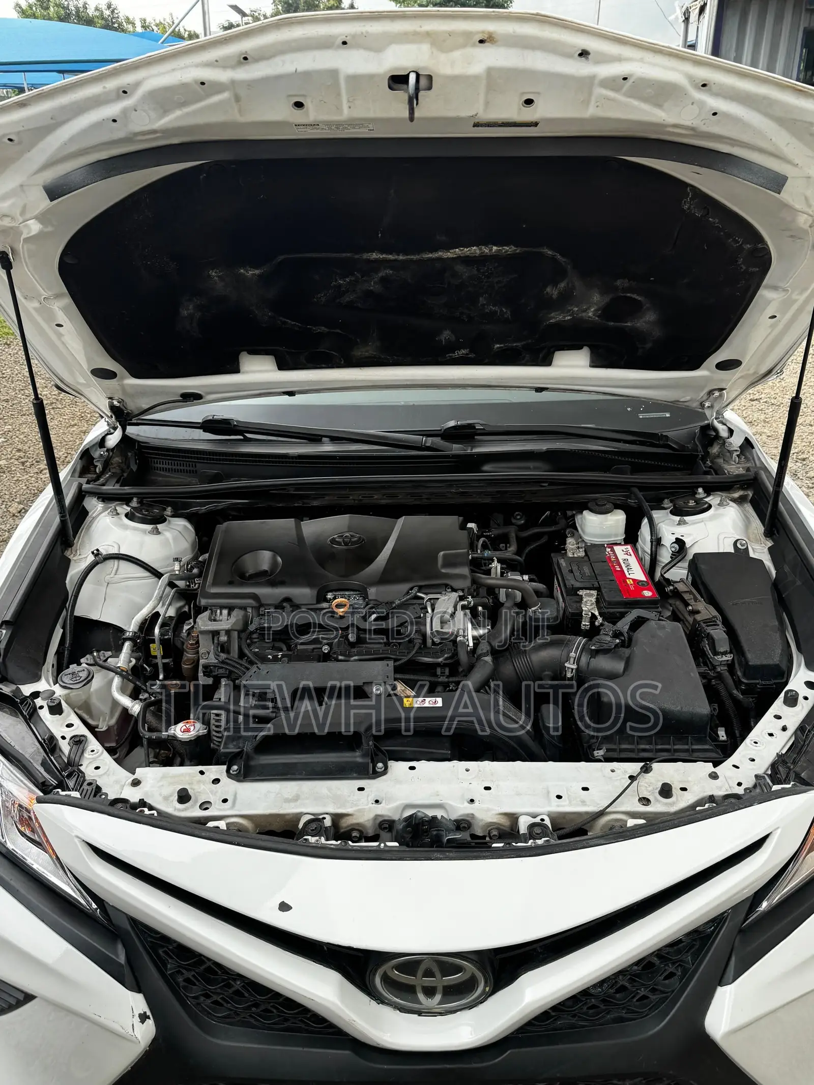 Toyota Camry SE (2.5L 4cyl 8A) 2019 White