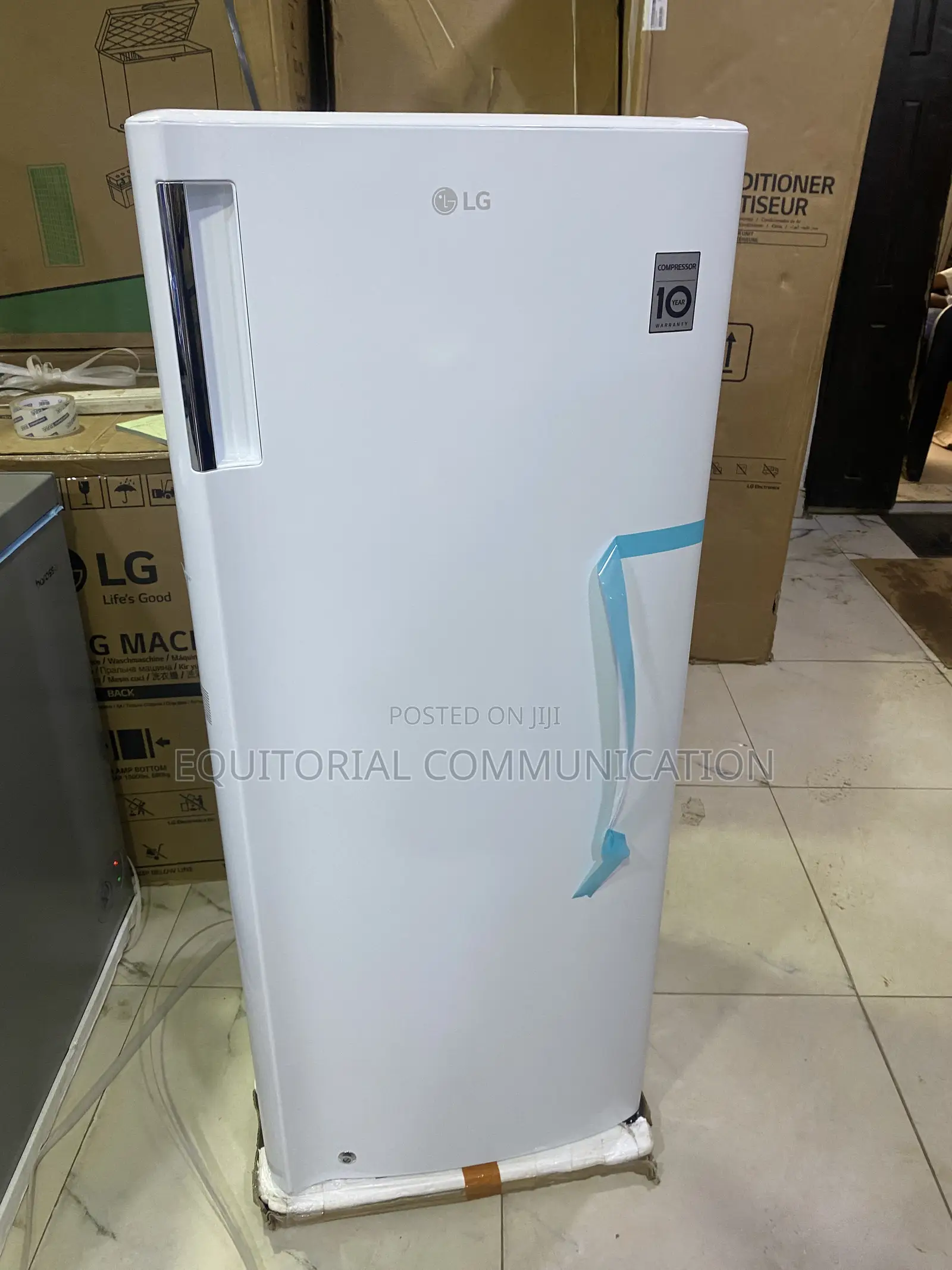 LG Upright Freezer 168L for Apartments GN-304SQBR