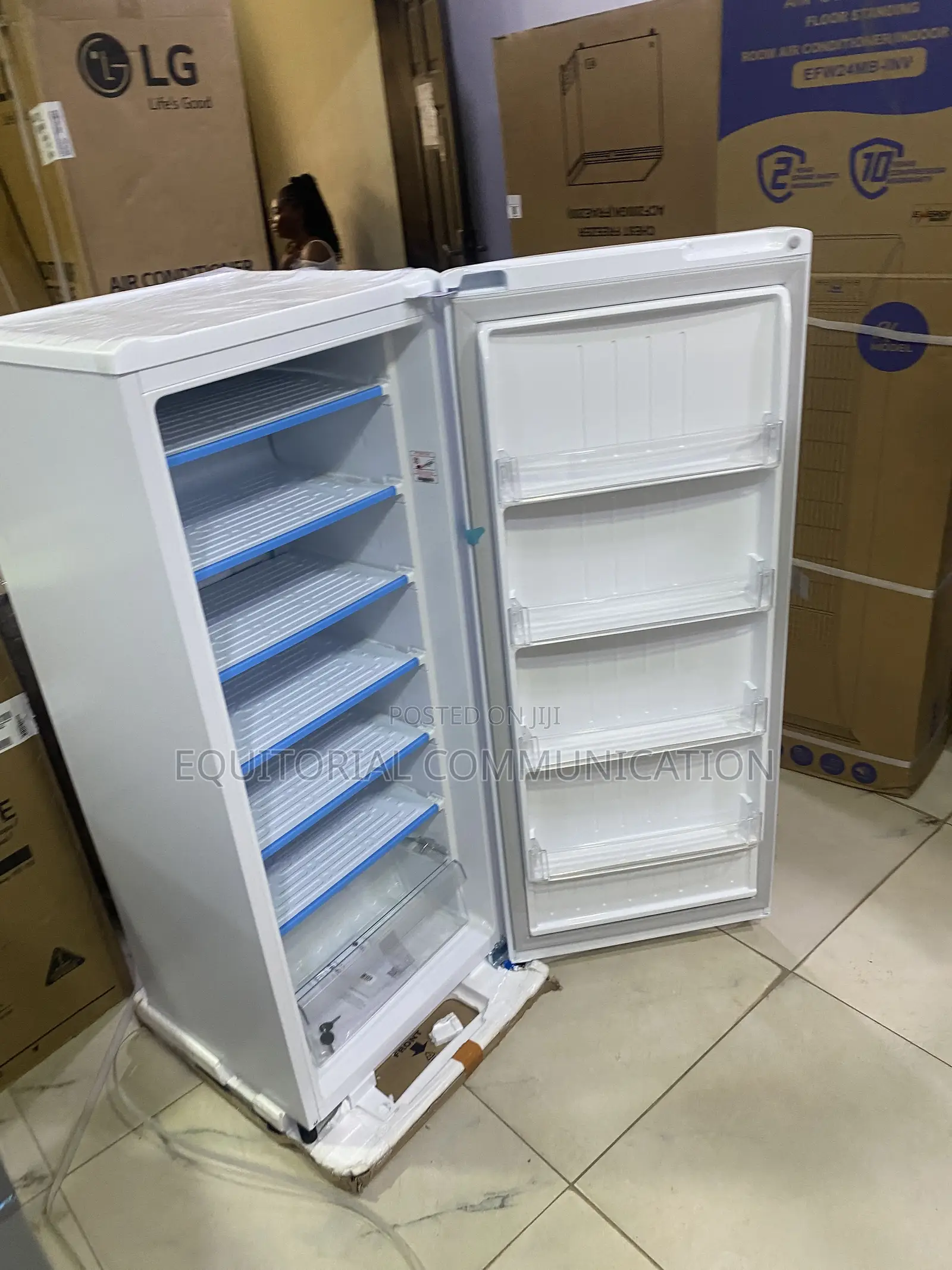 LG Upright Freezer 168L for Apartments GN-304SQBR