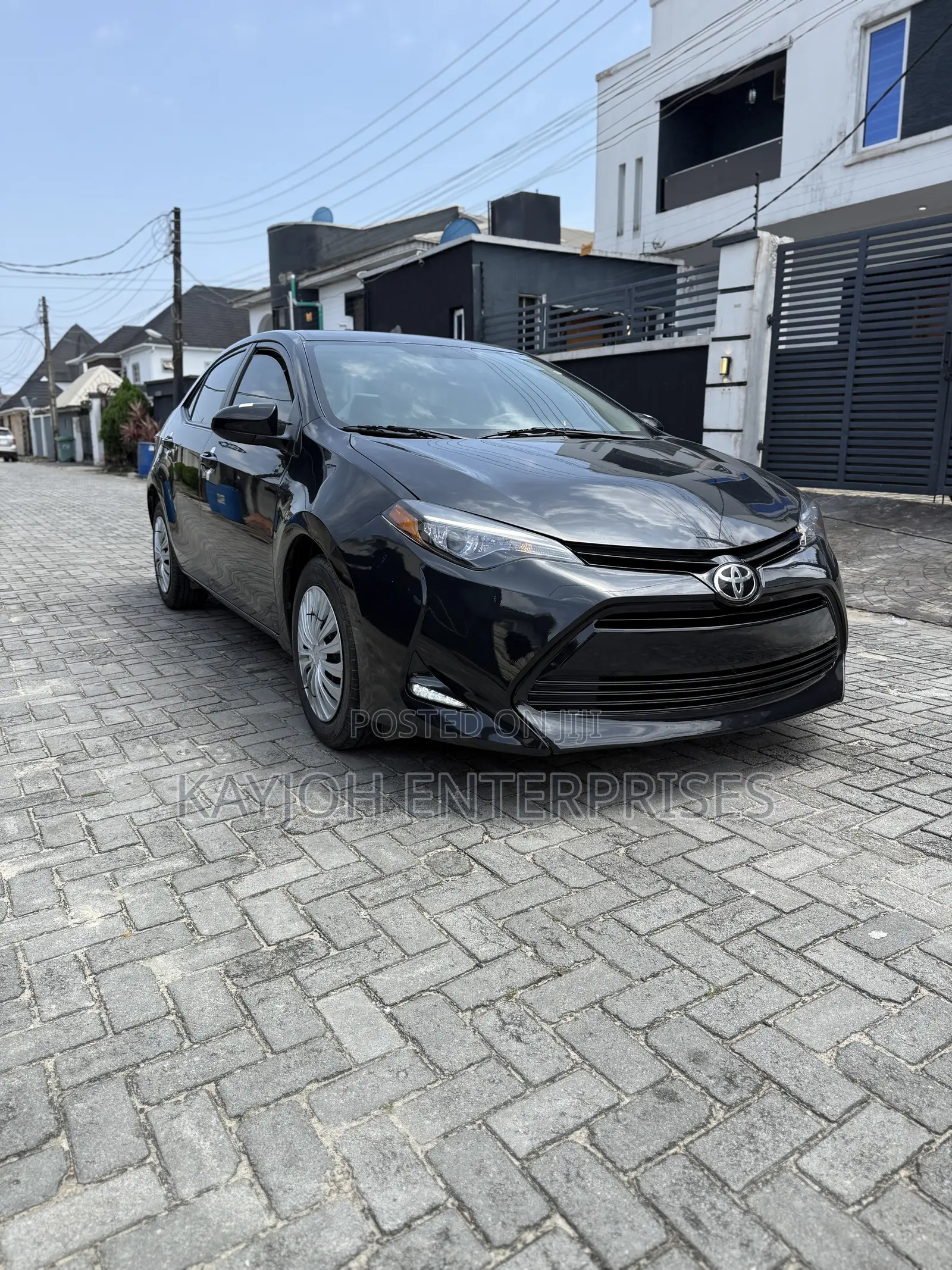 Toyota Corolla LE 4dr Sedan (1.8L 4cyl CVT) 2015 Black