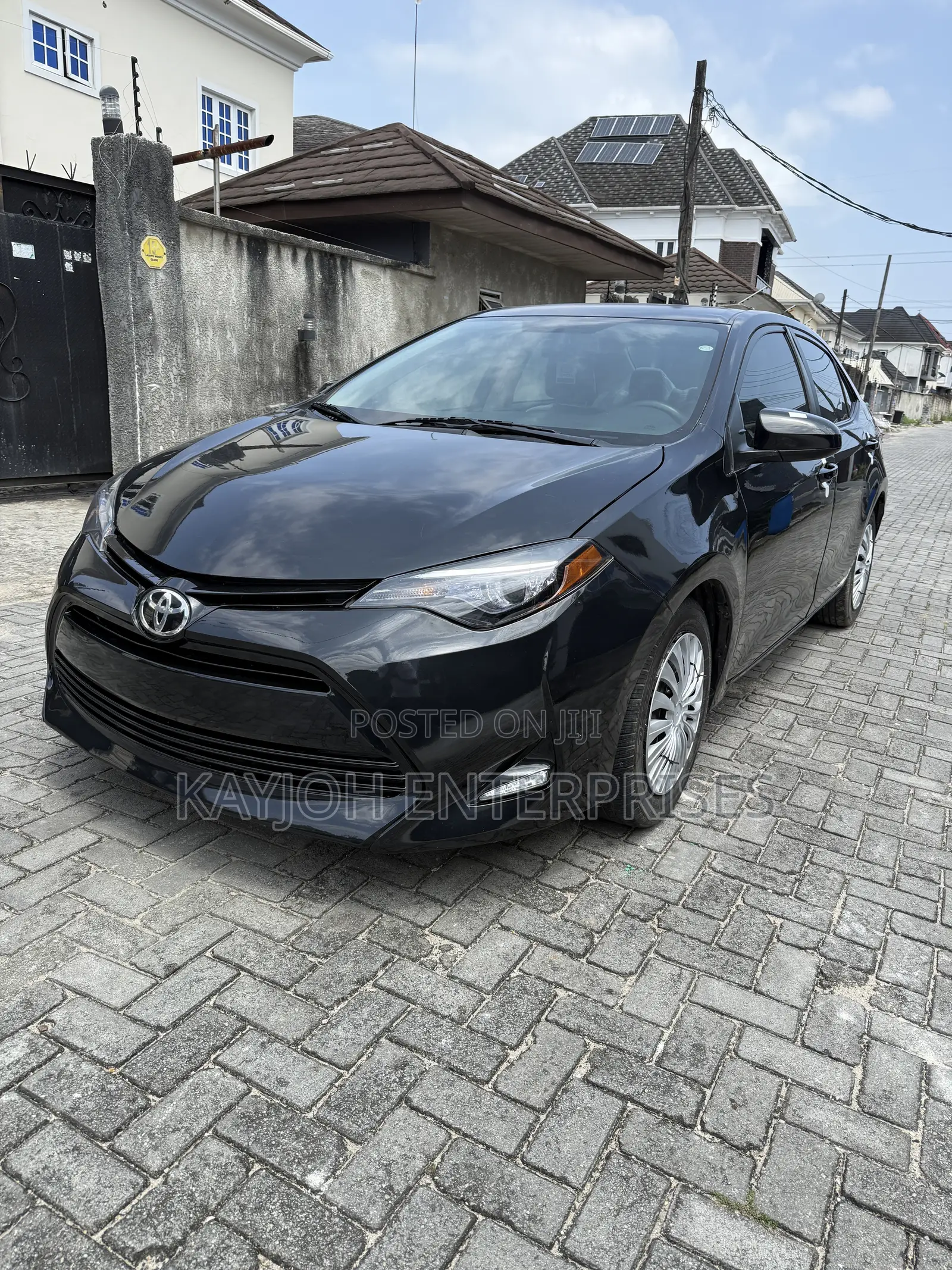 Toyota Corolla LE 4dr Sedan (1.8L 4cyl CVT) 2015 Black