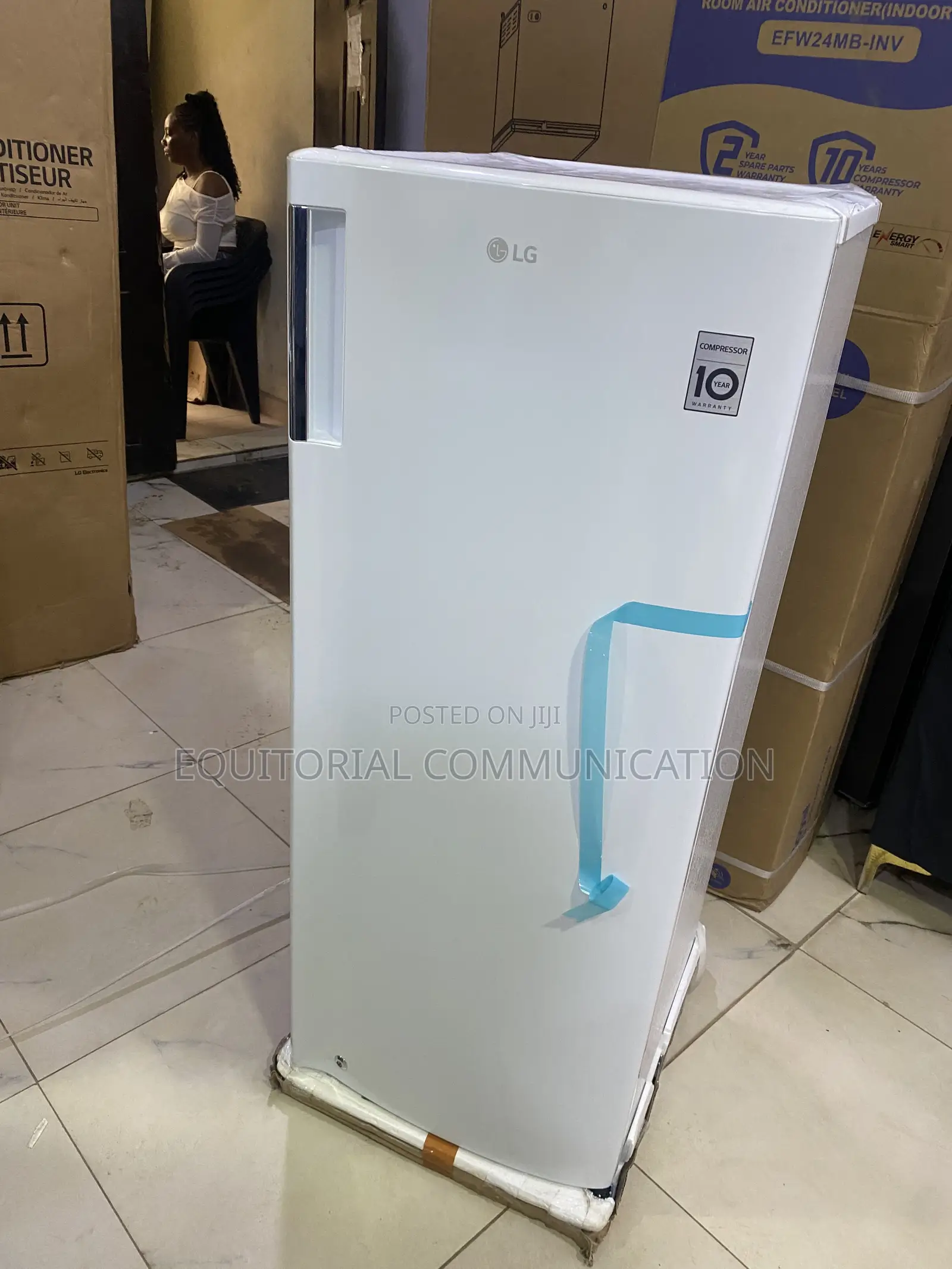 LG GN-304SQBR 168L Freezer for Family Use