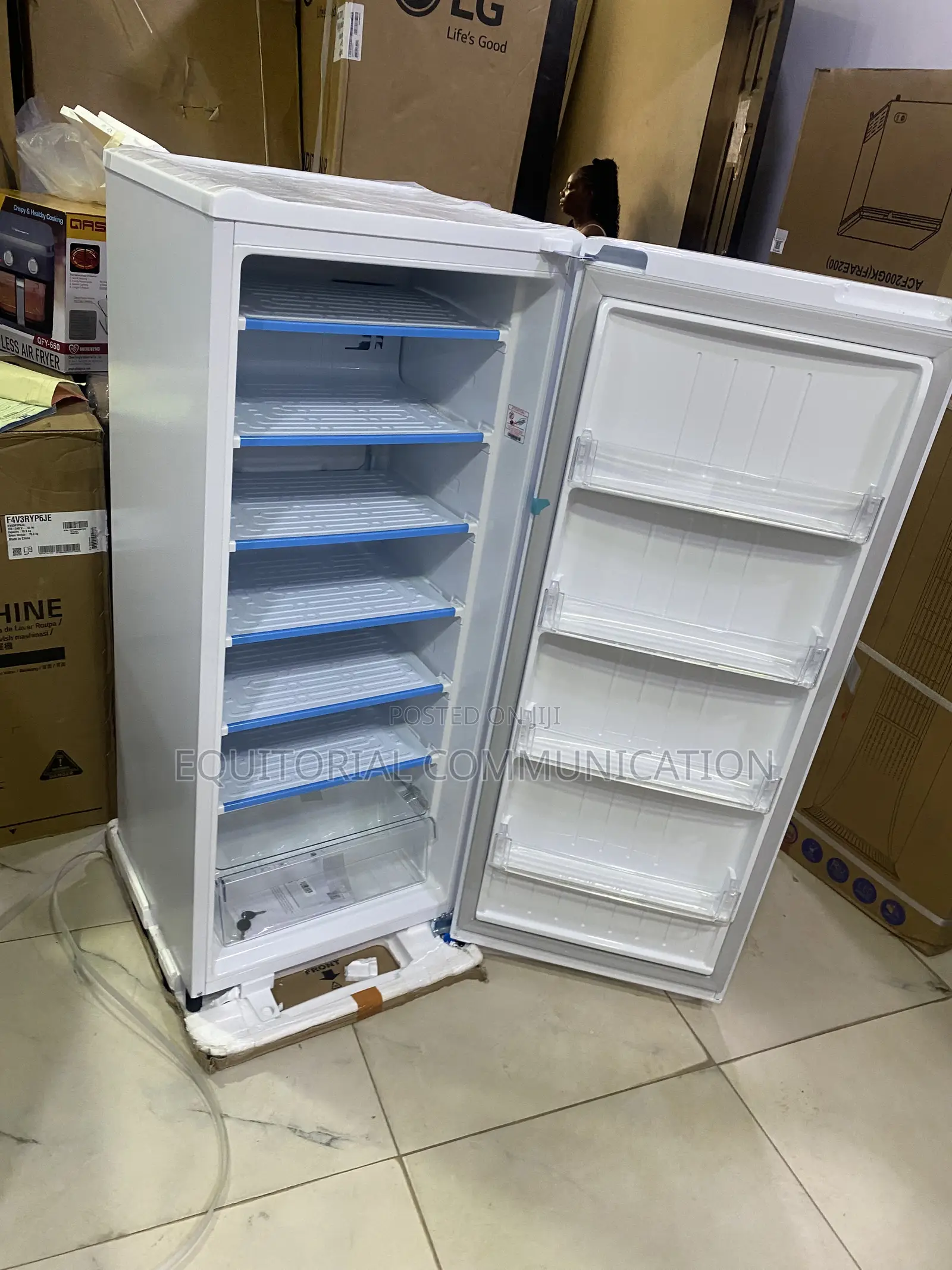 LG GN-304SQBR 168L Freezer for Family Use