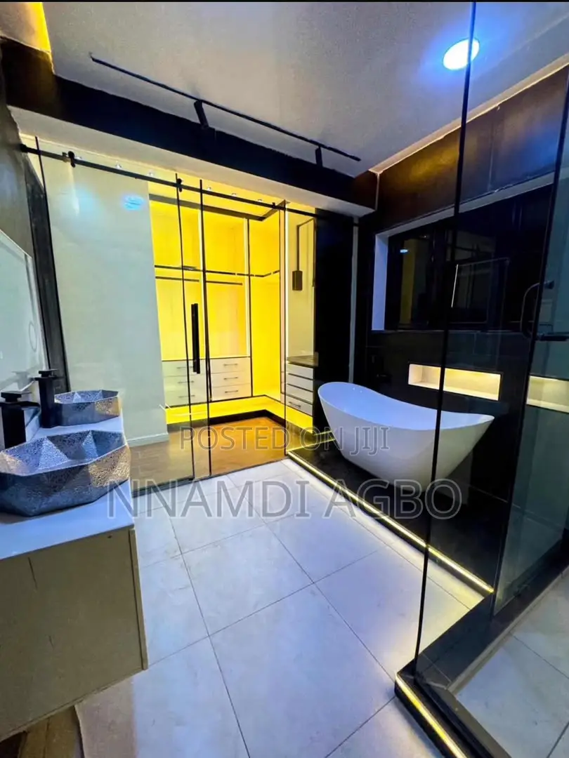 5bdrm Duplex in Guzape District for sale