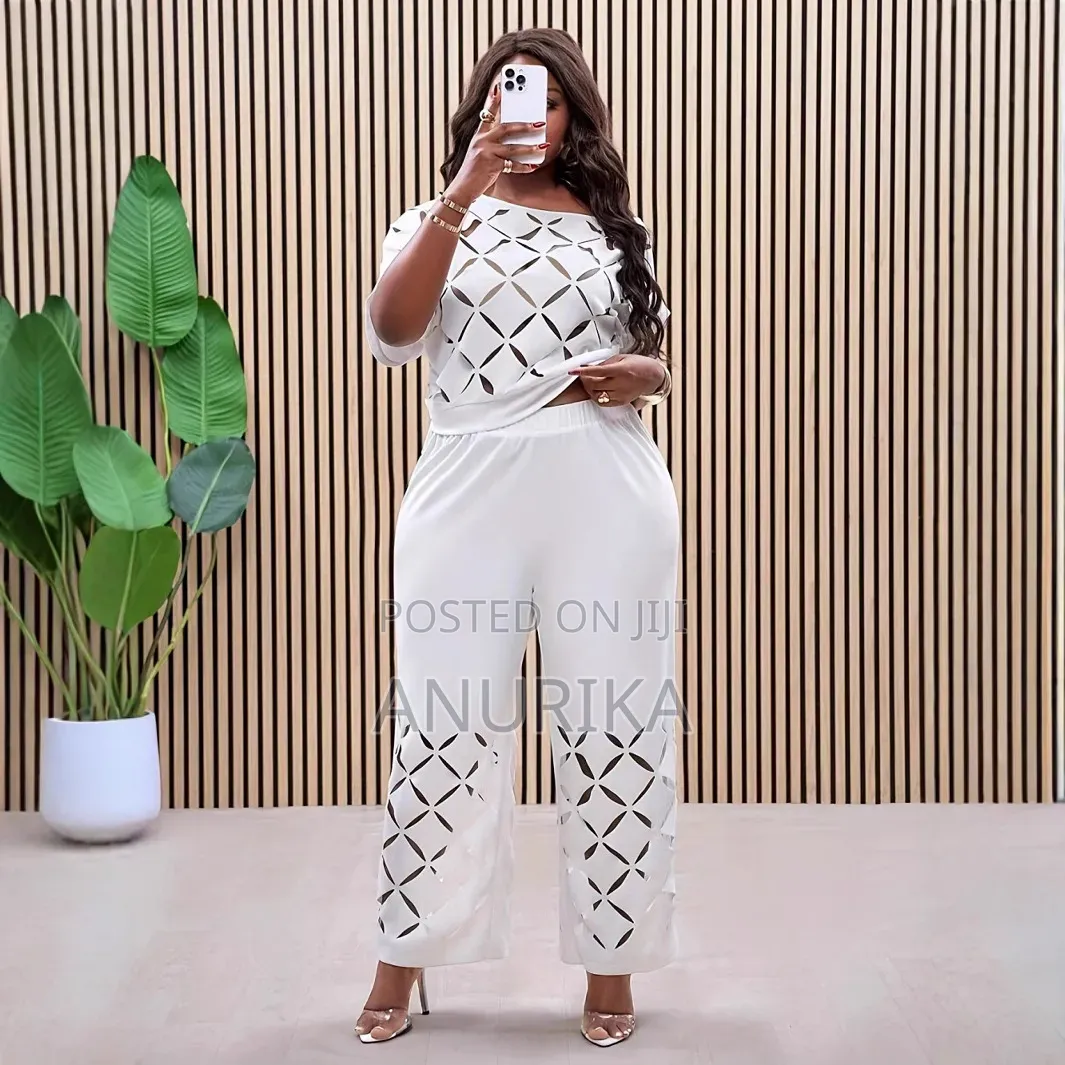 “Elegant Women’s White 2-Piece Matching Set”