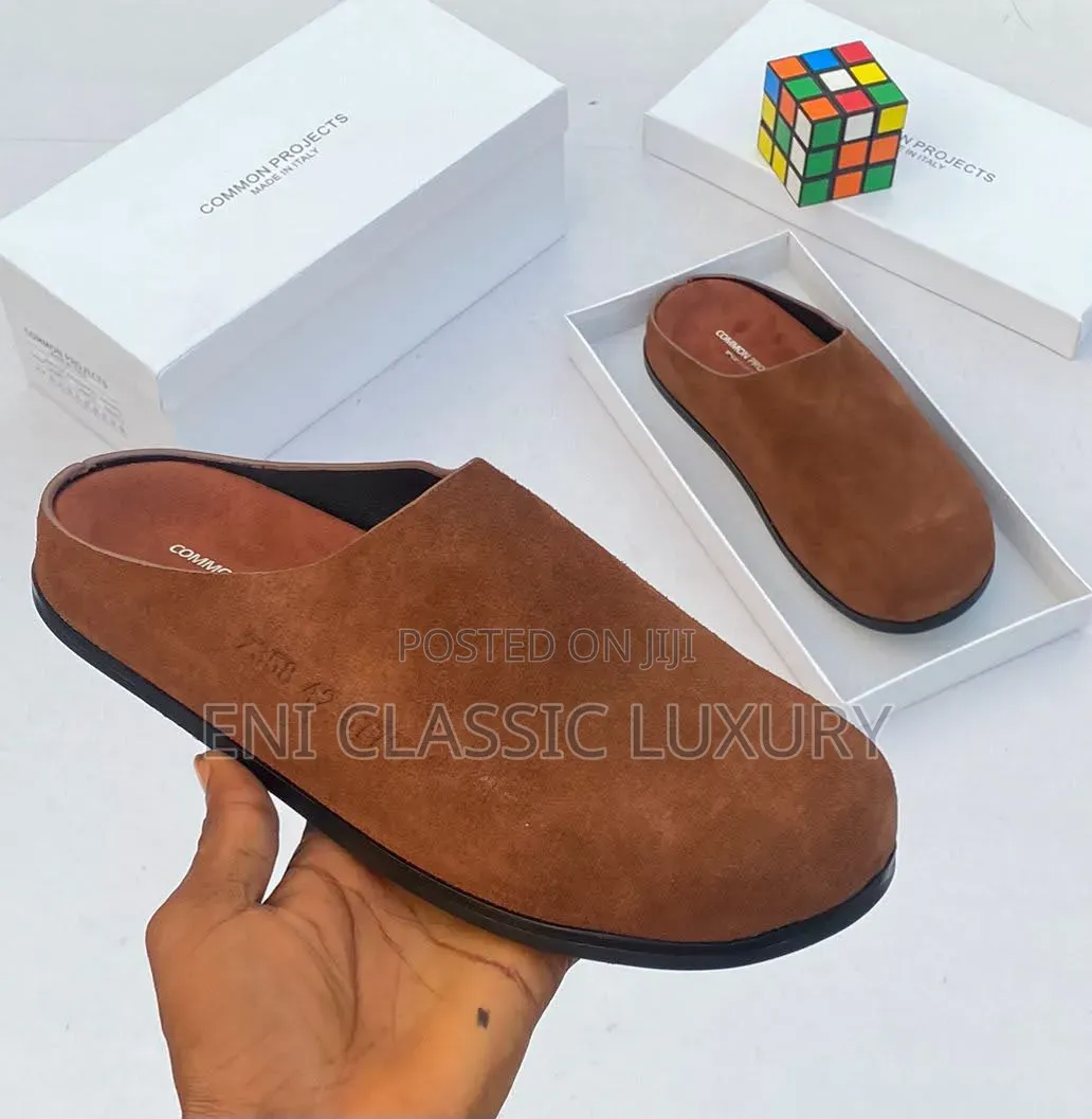 Common Projects Luxury Men's Half Shoes for Your Native Outfits