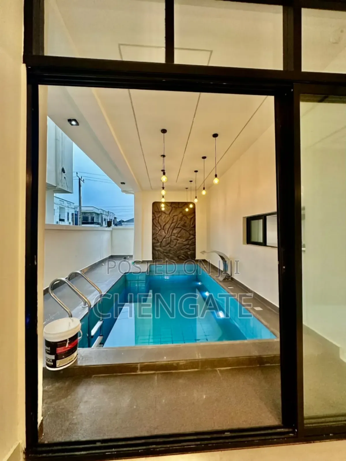 5bdrm Duplex in Lekki Phase 1 for sale