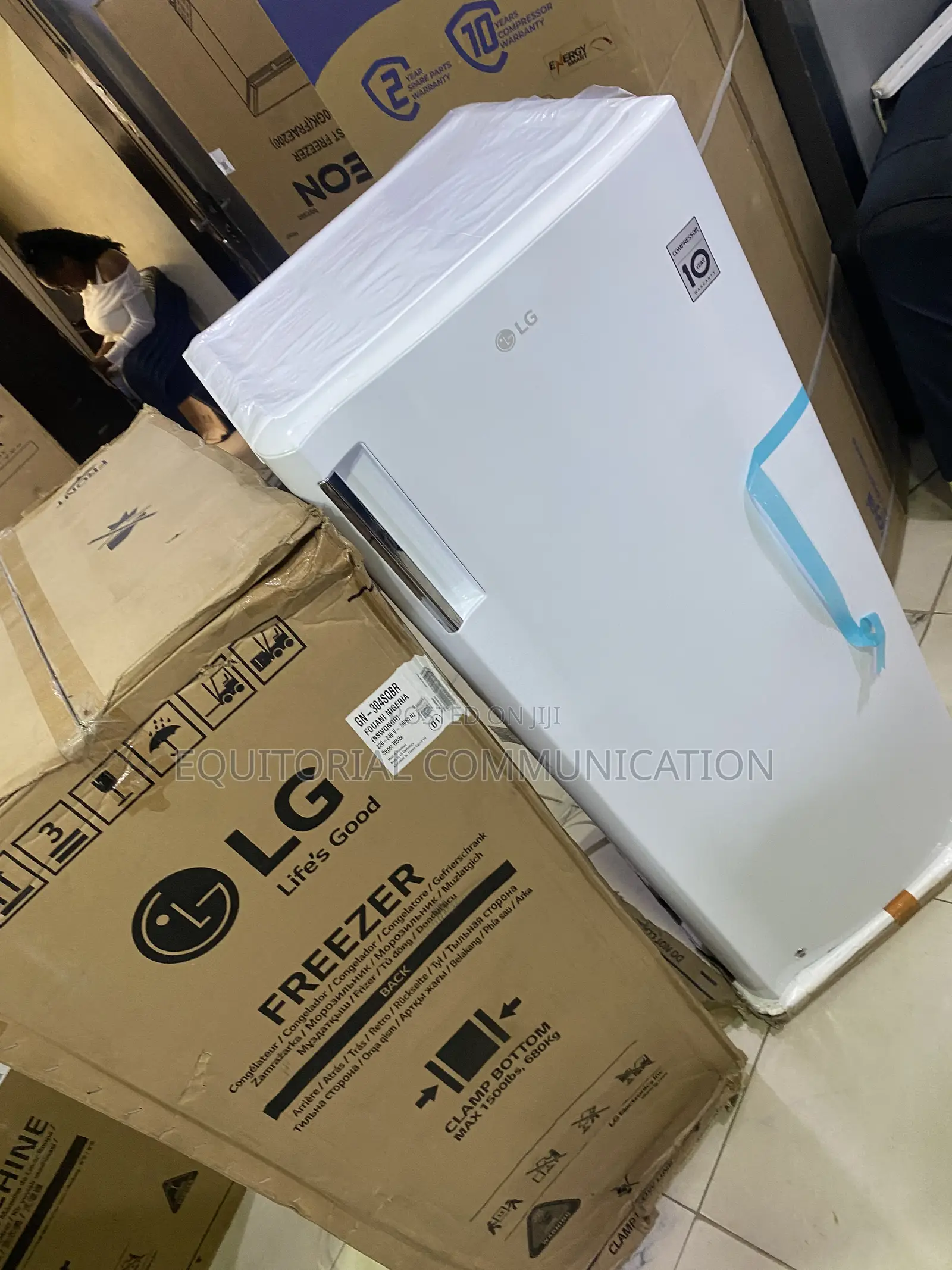 LG GN-304SQBR Upright Freezer for Frozen Goods 168L