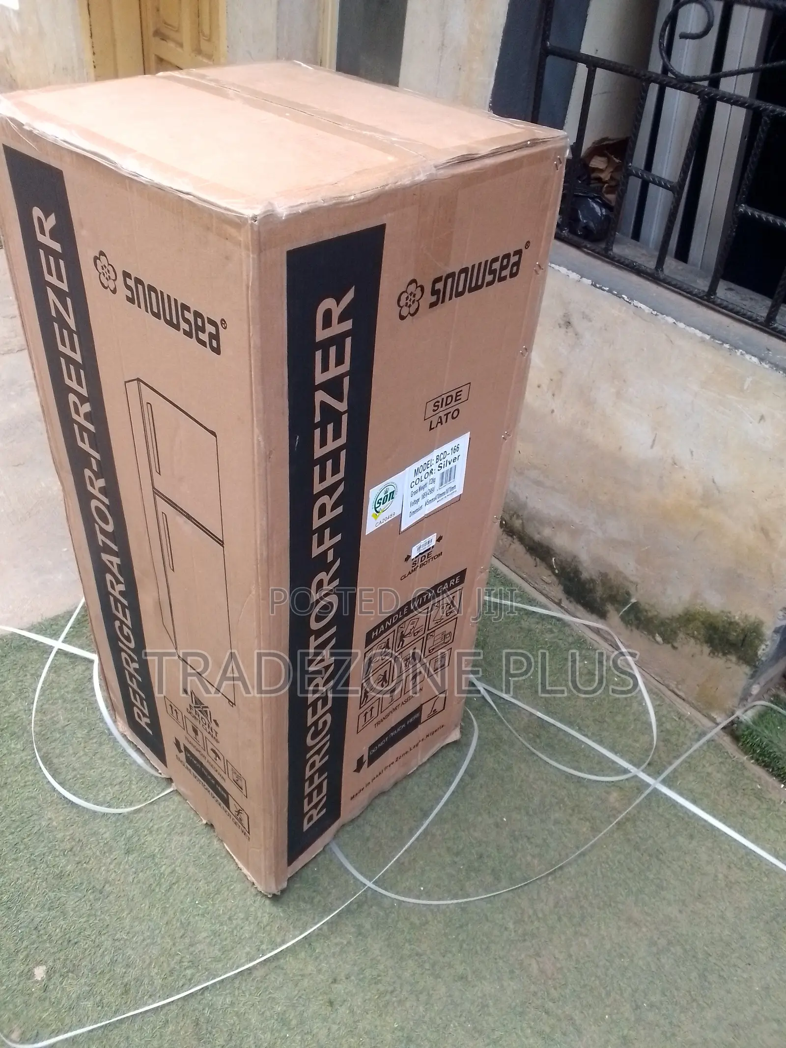 Get Snowsea 120L Refrigerator-Freezer Today