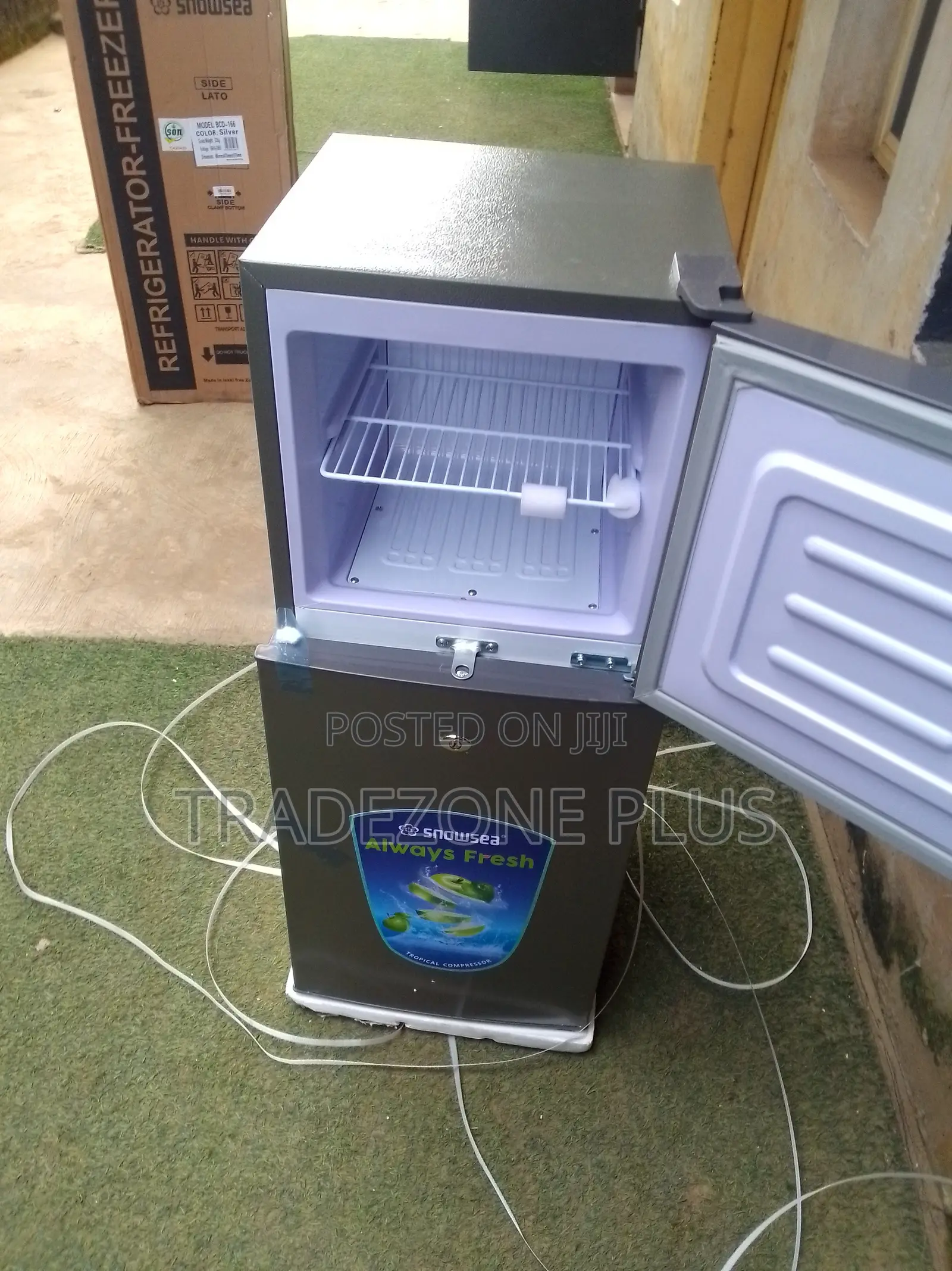 Get Snowsea 120L Refrigerator-Freezer Today