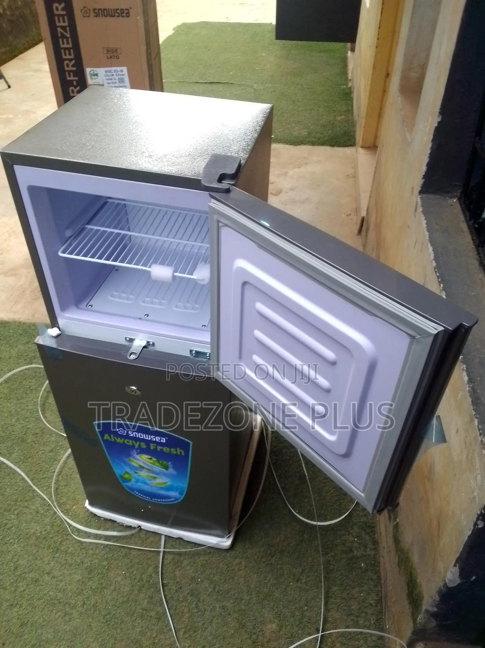 Snowsea 120L Fridge-Freezer at a Great Price
