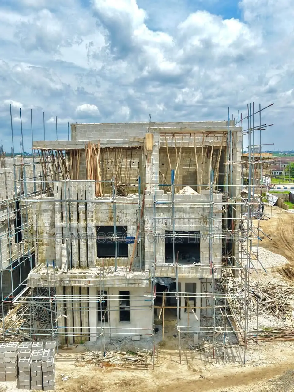 5bdrm Duplex in Garden City Estate., New Layout for sale