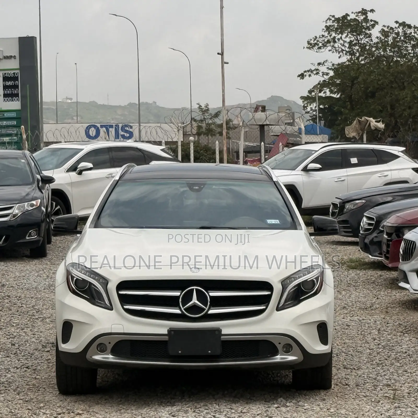 Mercedes-Benz GLA-Class GLA250 4MATIC 4dr SUV AWD (2.0L 4cyl Turbo 7AM)