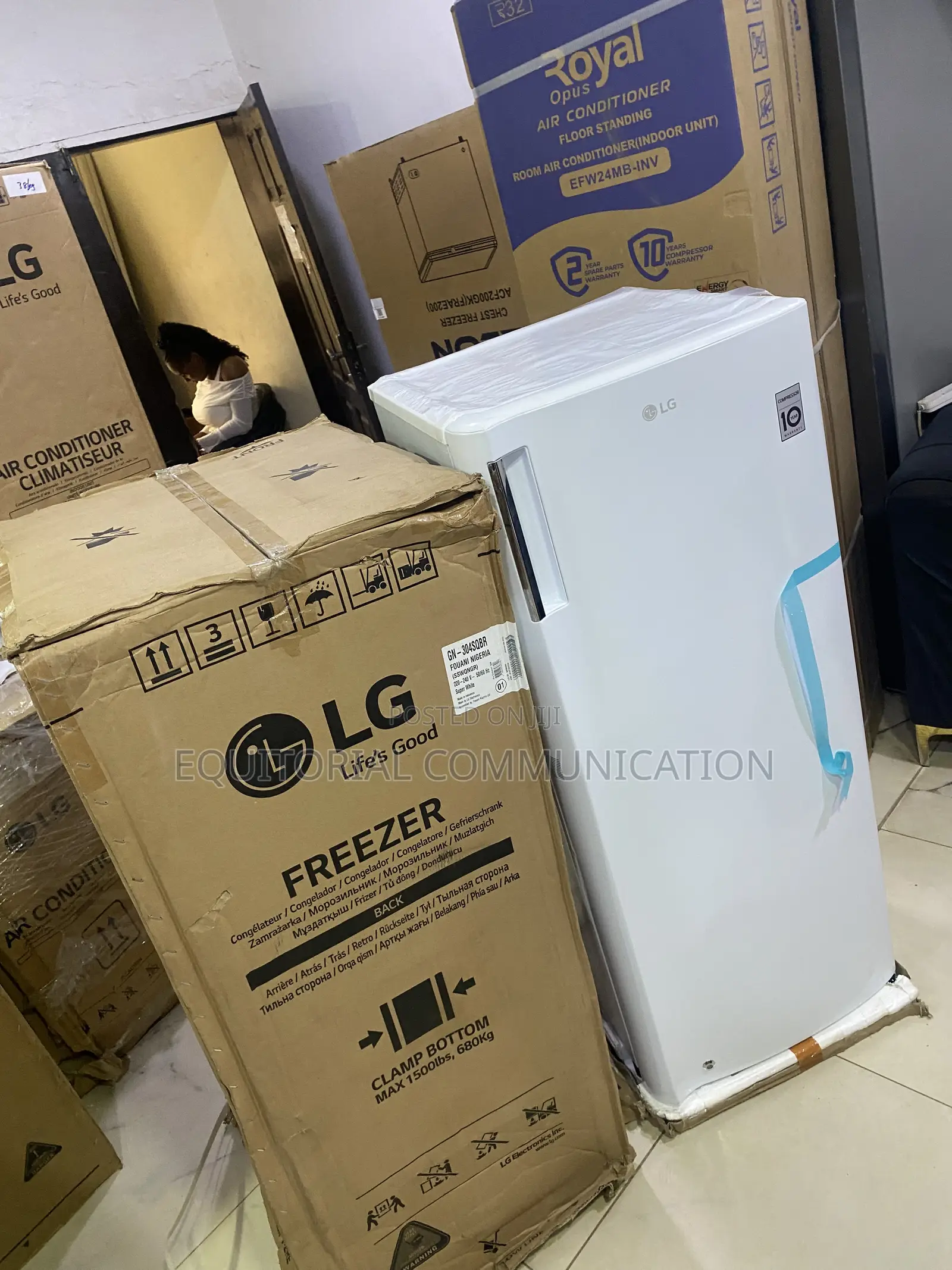 LG GN-304SQBR 168L Storage Freezer for Homes
